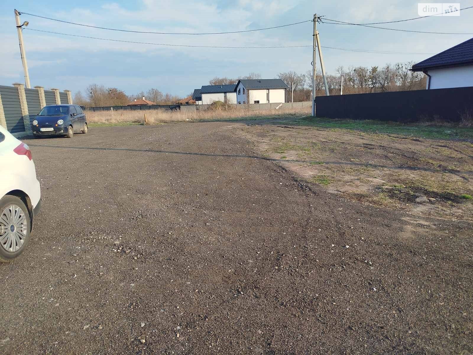 Земельна ділянка під житлову забудову в Михайлівці-Рубежівці, площа 8 соток фото 1 Земельна ділянка під житлову забудову в Михайлівці-Рубежівці, площа 8 соток фото 1