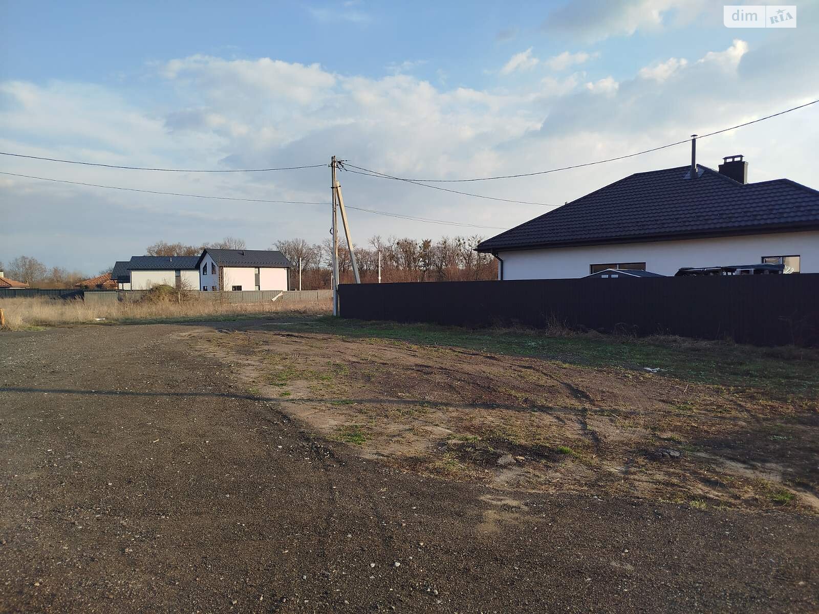 Земельна ділянка під житлову забудову в Михайлівці-Рубежівці, площа 8 соток фото 1 Земельна ділянка під житлову забудову в Михайлівці-Рубежівці, площа 8 соток фото 1