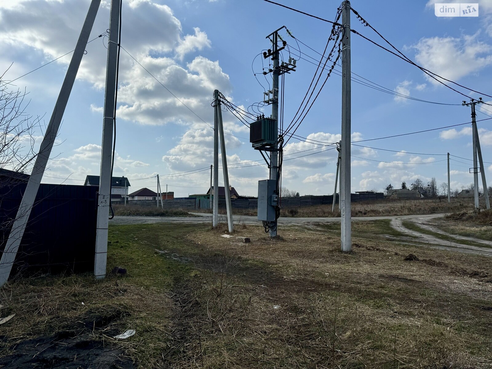 Земельна ділянка під житлову забудову в Михайлівці-Рубежівці, площа 10 соток фото 1 Земельна ділянка під житлову забудову в Михайлівці-Рубежівці, площа 10 соток фото 1