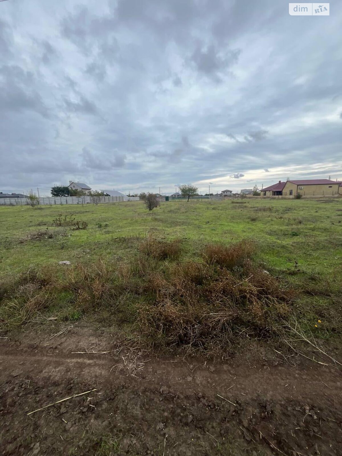 Земельный участок под жилую застройку в Молодежном, площадь 10 соток фото 1 Земельный участок под жилую застройку в Молодежном, площадь 10 соток фото 1