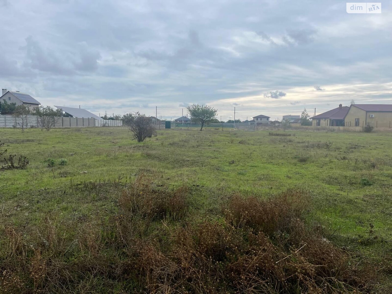 Земельный участок под жилую застройку в Молодежном, площадь 10 соток фото 1 Земельный участок под жилую застройку в Молодежном, площадь 10 соток фото 1