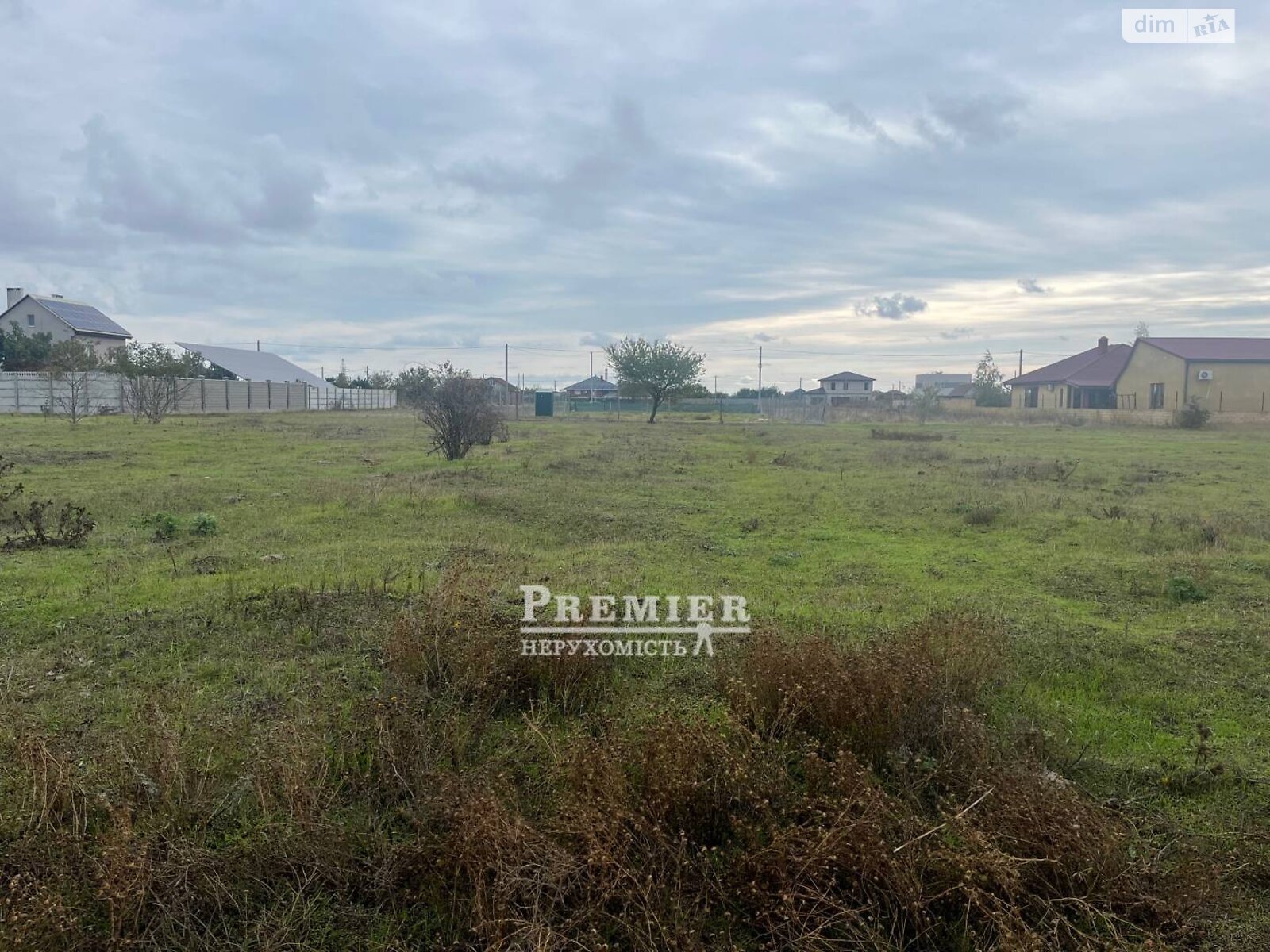 Земельный участок под жилую застройку в Молодежном, площадь 10 соток фото 1 Земельный участок под жилую застройку в Молодежном, площадь 10 соток фото 1