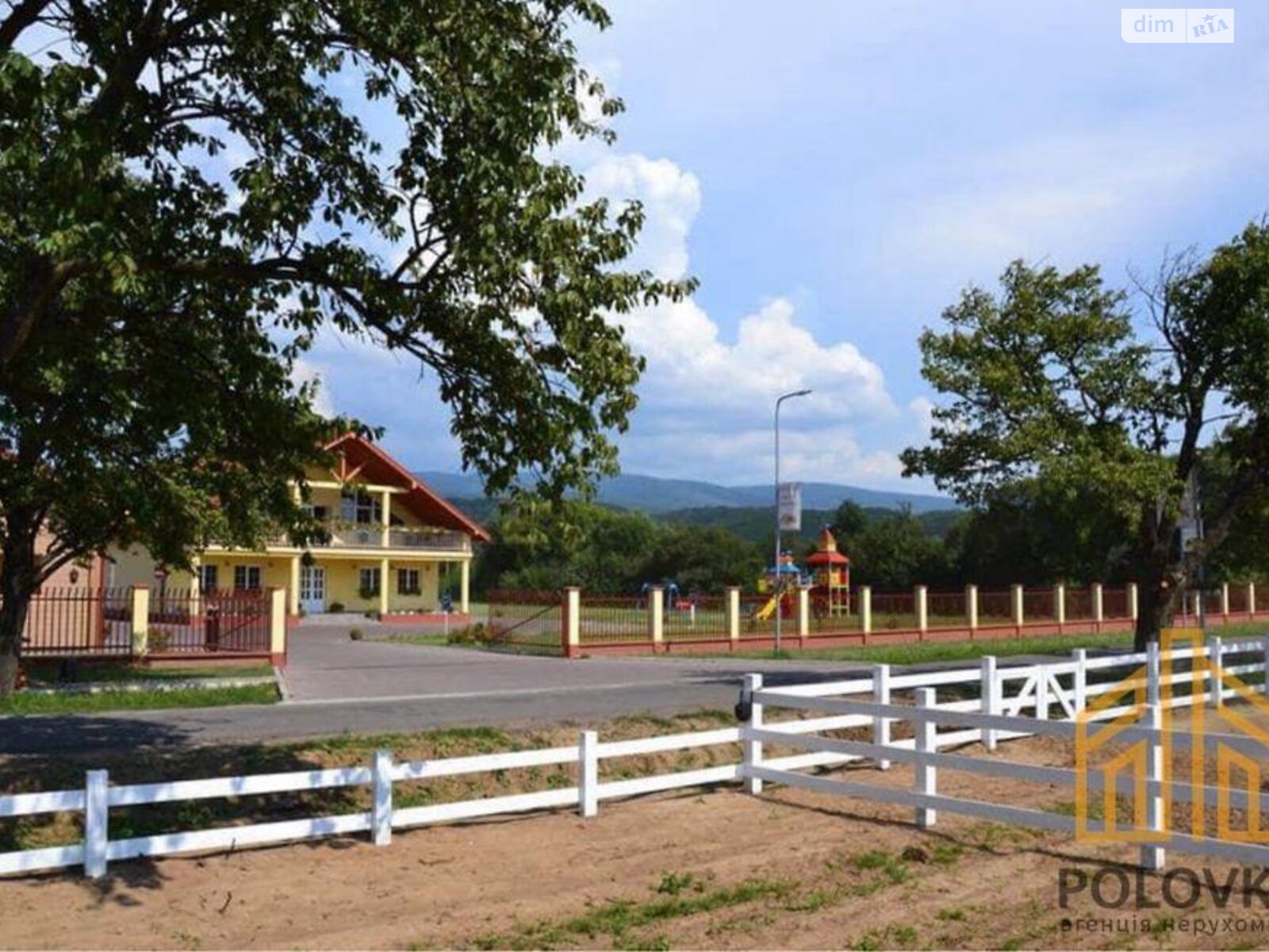 Земельный участок под жилую застройку в Невицком, площадь 8 соток фото 1 Земельный участок под жилую застройку в Невицком, площадь 8 соток фото 1