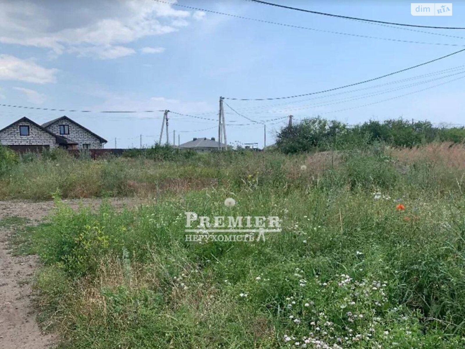 Земельный участок под жилую застройку в Новой Дофиновке, площадь 4.3 сотки фото 1 Земельный участок под жилую застройку в Новой Дофиновке, площадь 4.3 сотки фото 1