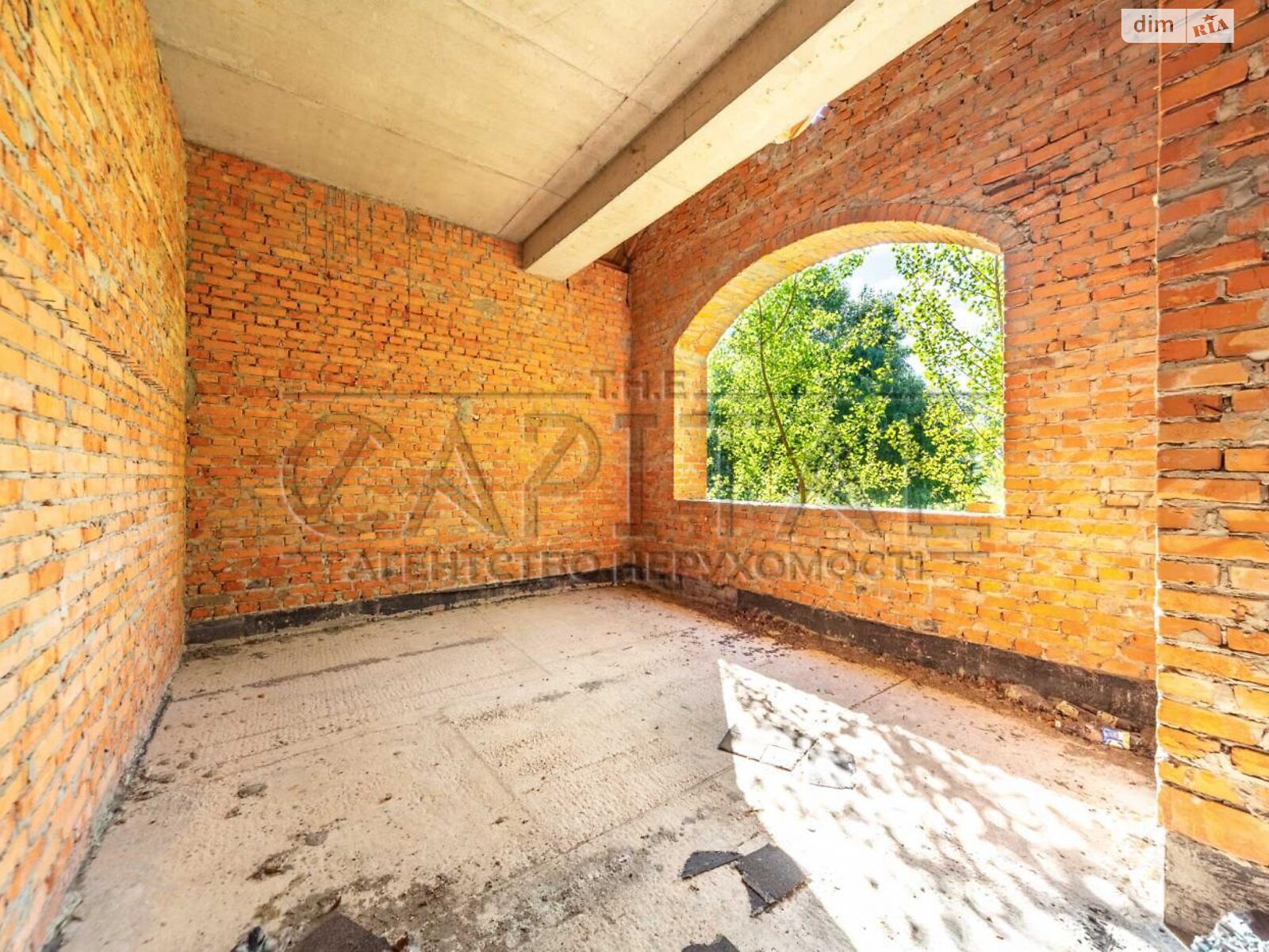 Земельна ділянка під житлову забудову в Новосілках, площа 186 соток фото 1 Земельна ділянка під житлову забудову в Новосілках, площа 186 соток фото 1