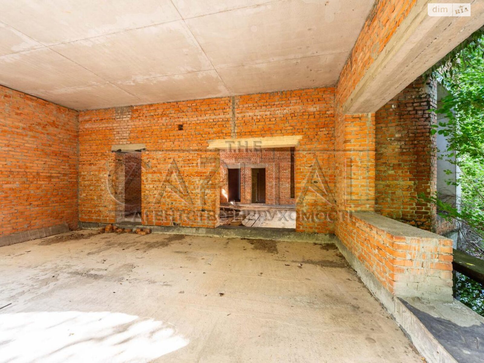 Земельна ділянка під житлову забудову в Новосілках, площа 186 соток фото 1 Земельна ділянка під житлову забудову в Новосілках, площа 186 соток фото 1