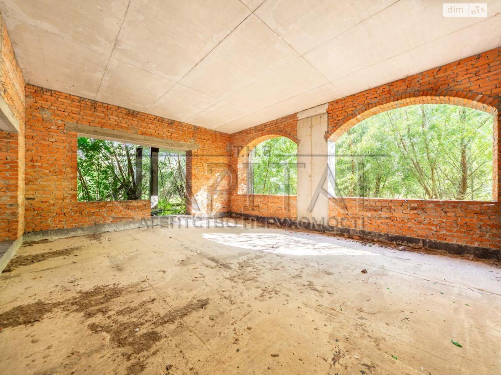 Земельна ділянка під житлову забудову в Новосілках, площа 186 соток фото 1 Земельна ділянка під житлову забудову в Новосілках, площа 186 соток фото 1