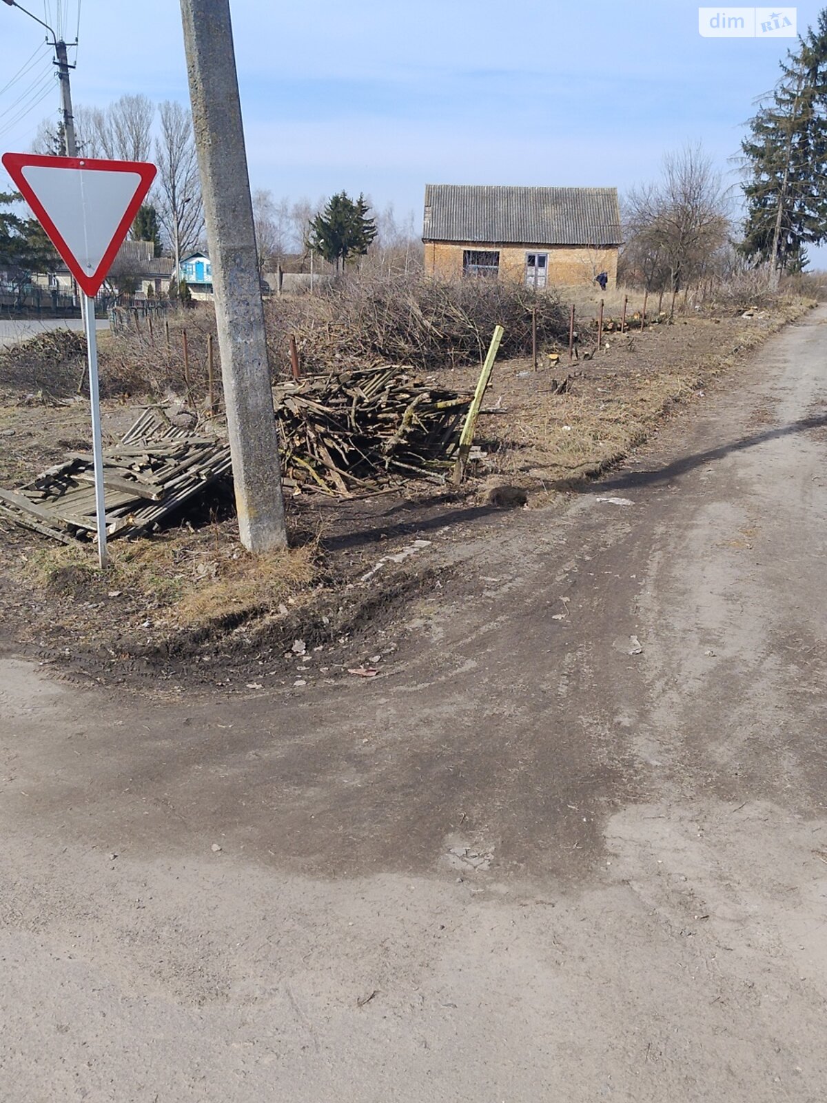 Земельна ділянка під житлову забудову в Новоставцях, площа 27 соток фото 1 Земельна ділянка під житлову забудову в Новоставцях, площа 27 соток фото 1