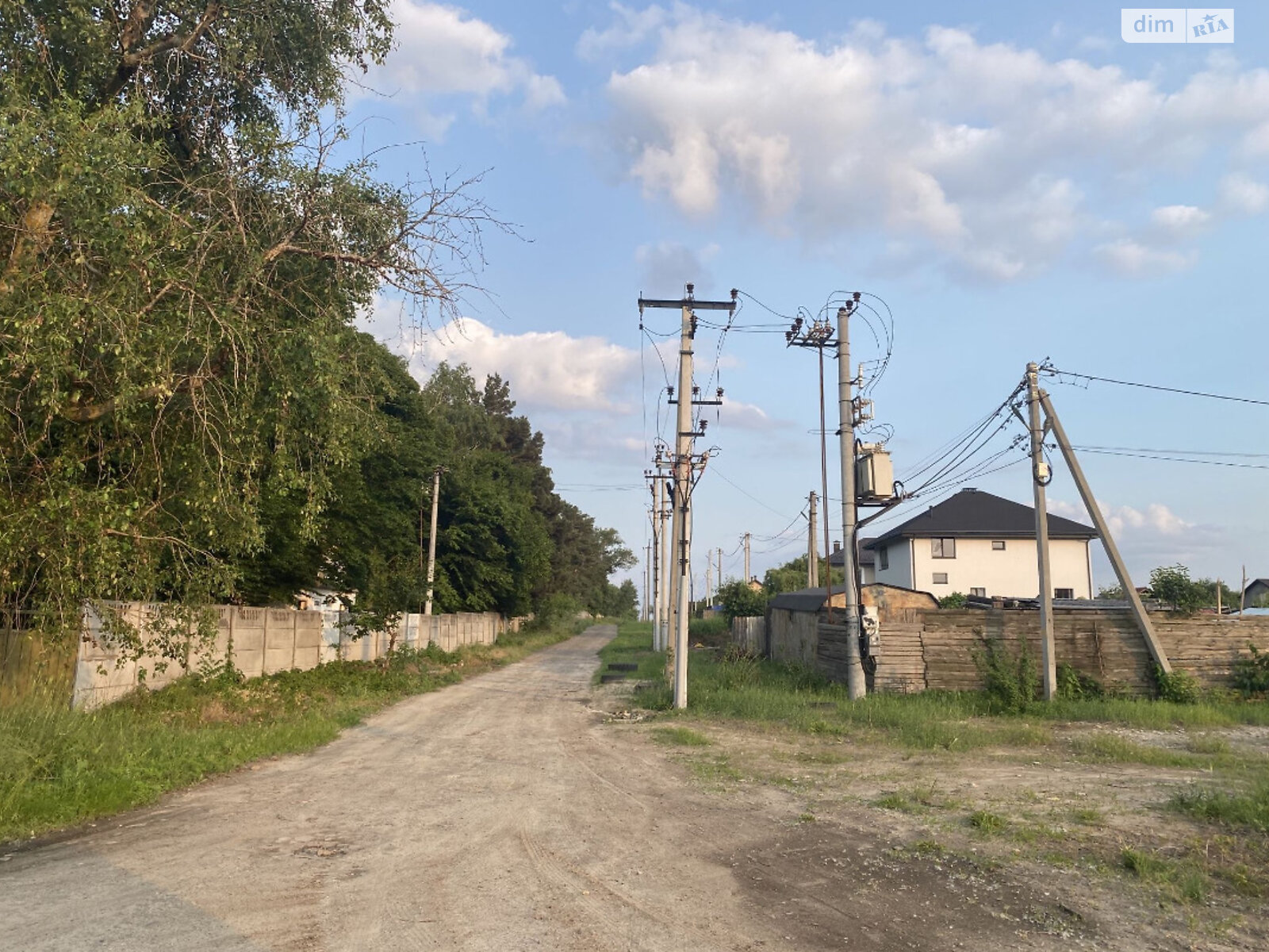Земельна ділянка під житлову забудову в Нових Петрівцях, площа 13.3 сотки фото 1 Земельна ділянка під житлову забудову в Нових Петрівцях, площа 13.3 сотки фото 1
