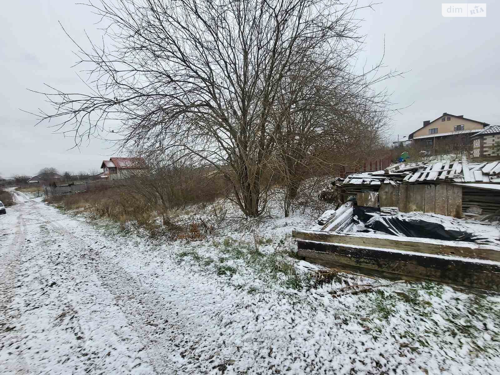Земельна ділянка під житлову забудову в Обарові, площа 10 соток фото 1 Земельна ділянка під житлову забудову в Обарові, площа 10 соток фото 1
