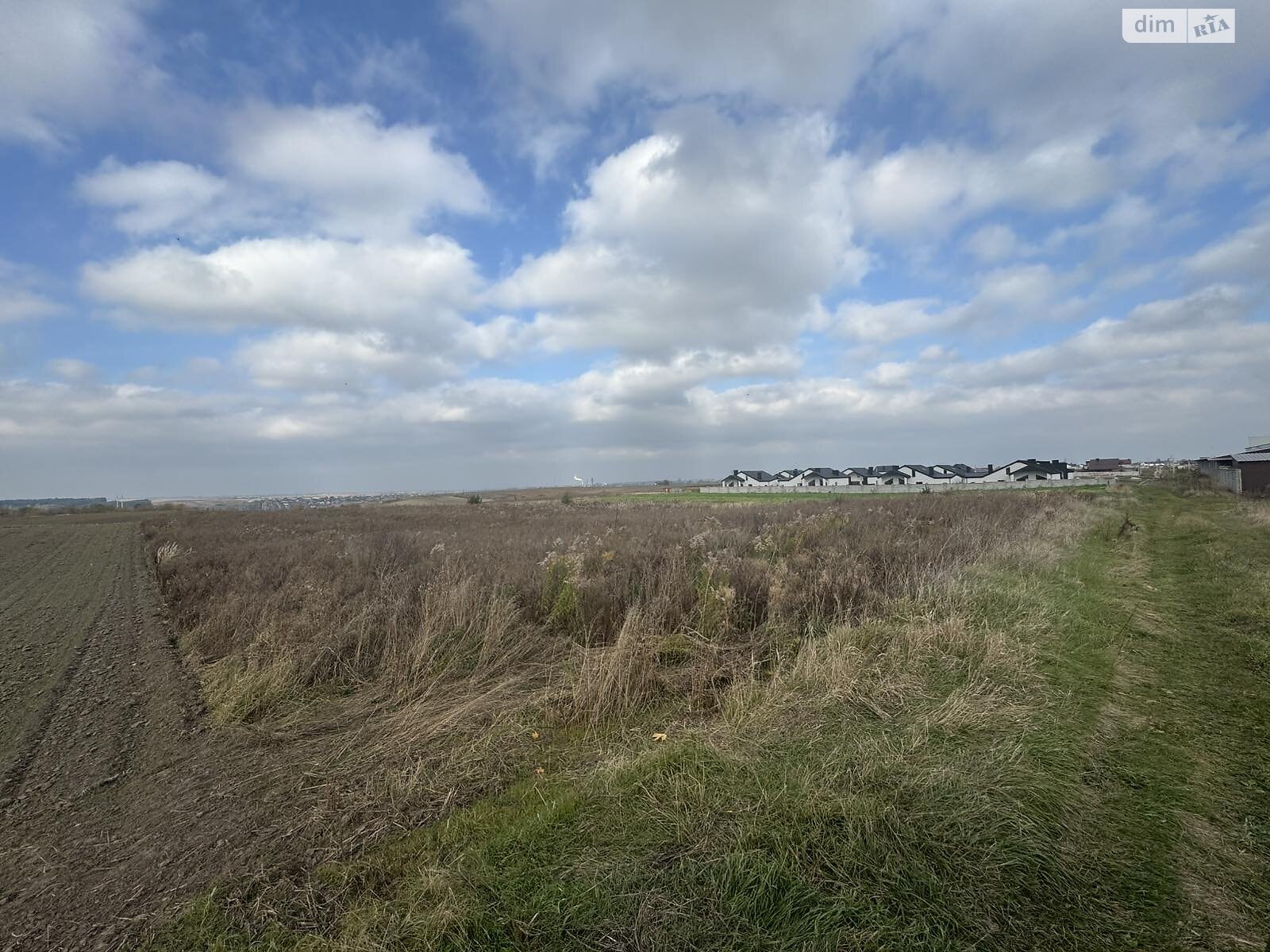 Земельный участок под жилую застройку в Обарове, площадь 34 сотки фото 1