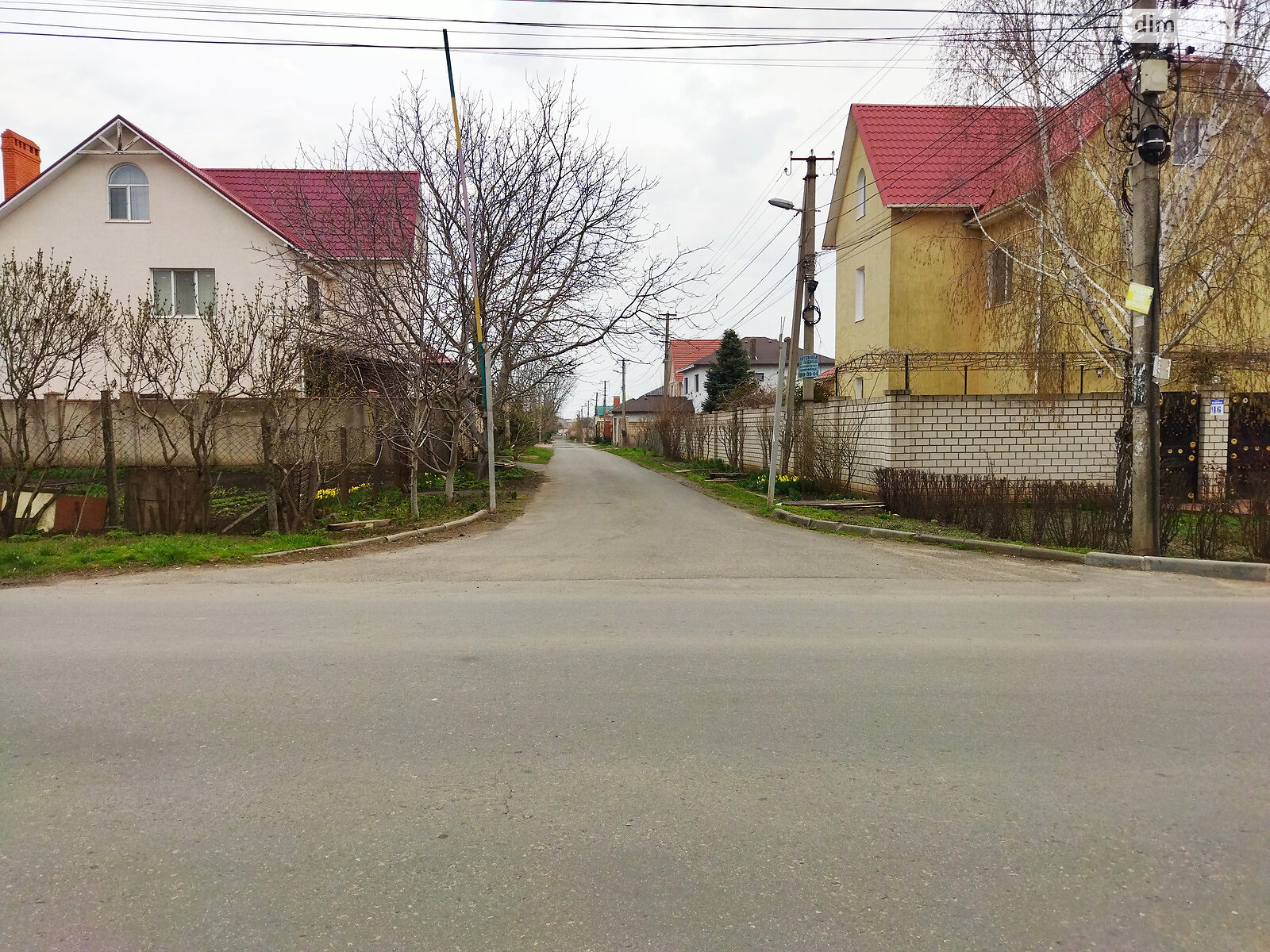 Земля під житлову забудову в Одесі, район Червоний Хутір, площа 4.2 сотки фото 1