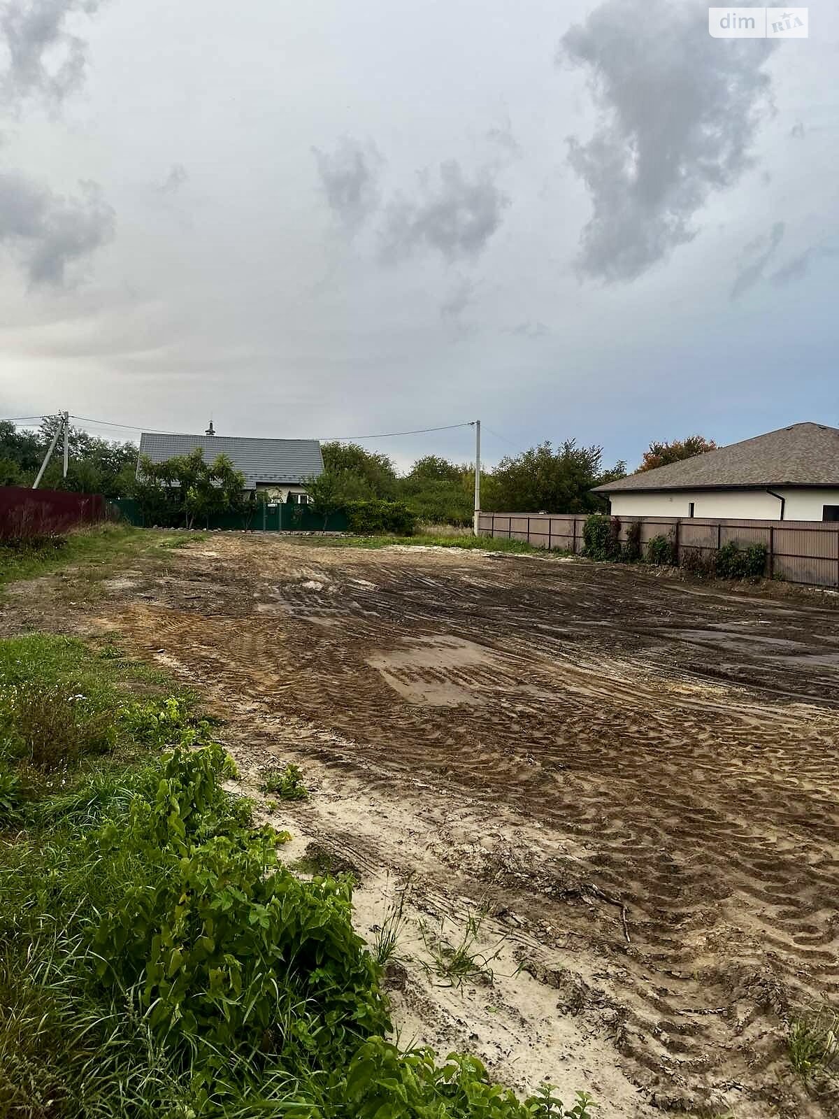 Земельный участок под жилую застройку в Осещине, площадь 10 соток фото 1 Земельный участок под жилую застройку в Осещине, площадь 10 соток фото 1