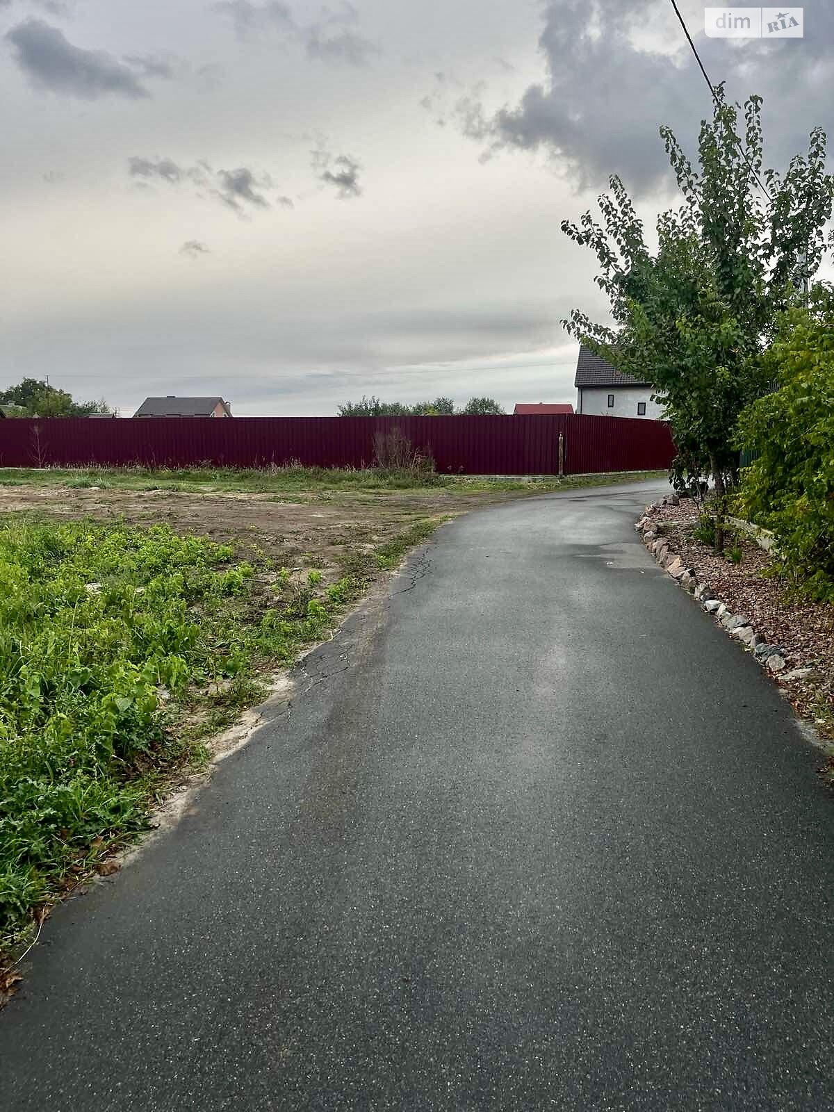 Земельный участок под жилую застройку в Осещине, площадь 10 соток фото 1 Земельный участок под жилую застройку в Осещине, площадь 10 соток фото 1