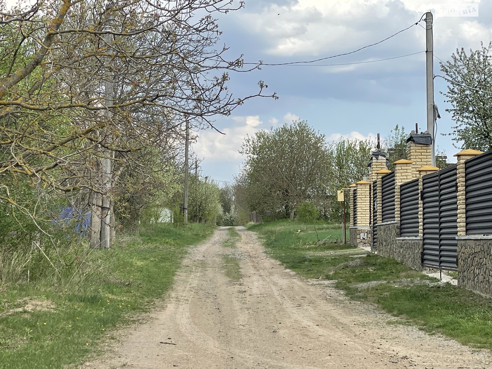 Земельна ділянка під житлову забудову в Парпурівцях, площа 33.6 сотки фото 1 Земельна ділянка під житлову забудову в Парпурівцях, площа 33.6 сотки фото 1
