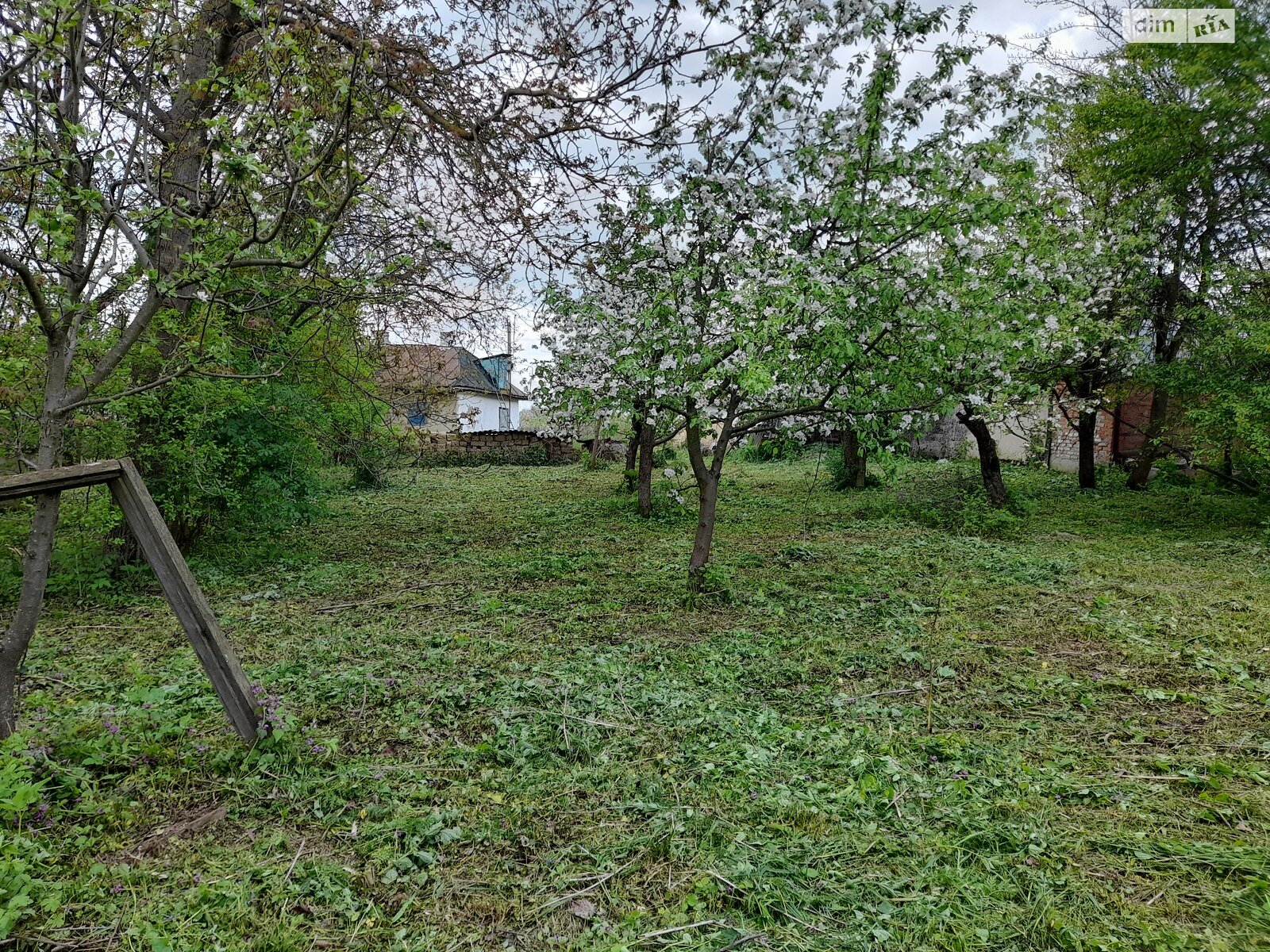 Земельный участок под жилую застройку в Парпуровцах, площадь 52 сотки фото 1