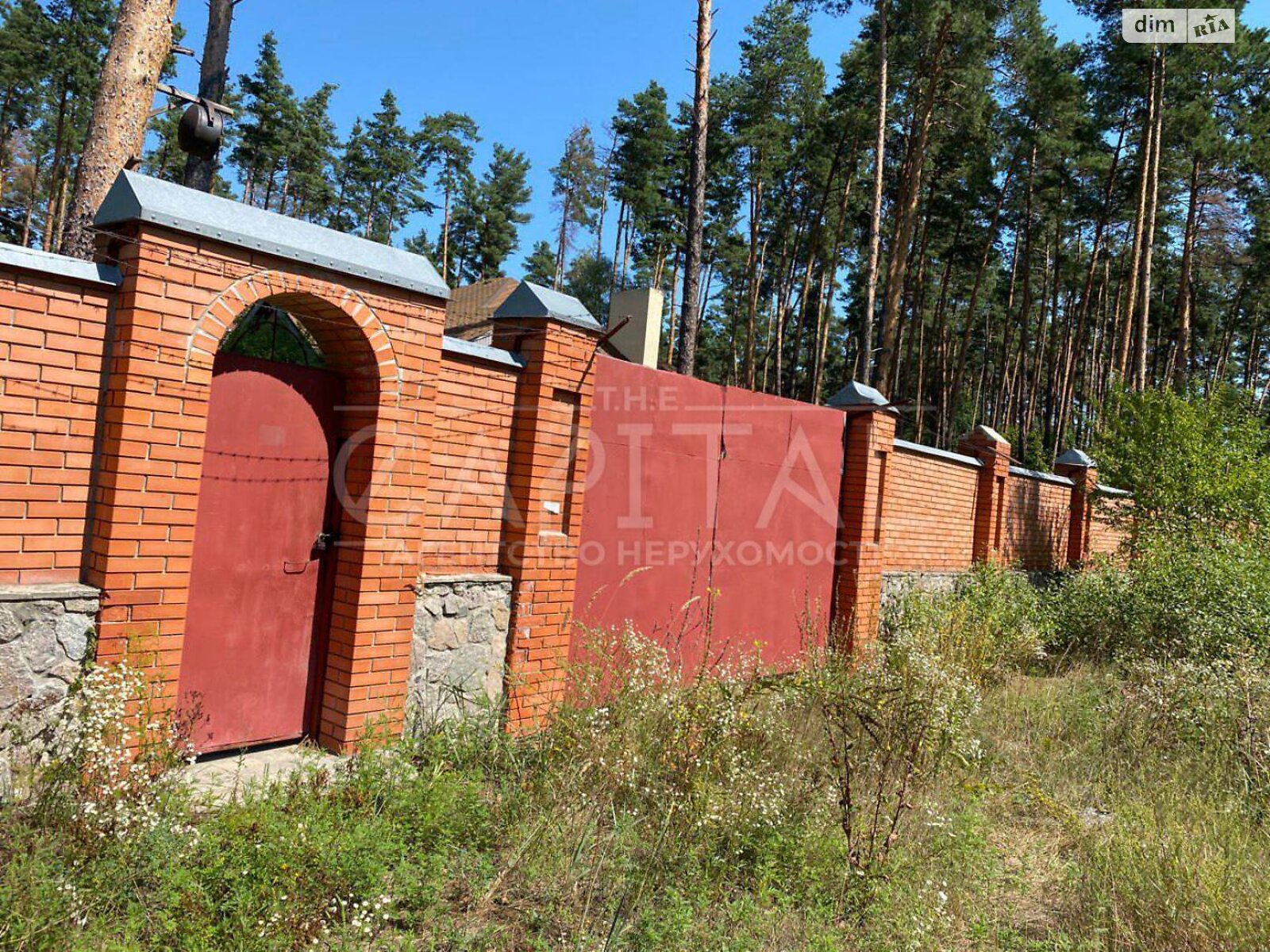 Земельна ділянка під житлову забудову в Плютах, площа 100 соток фото 1 Земельна ділянка під житлову забудову в Плютах, площа 100 соток фото 1
