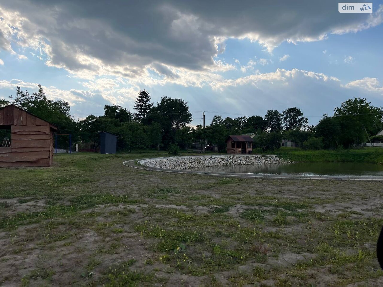 Земельный участок под жилую застройку в Подберезцах, площадь 20 соток фото 1