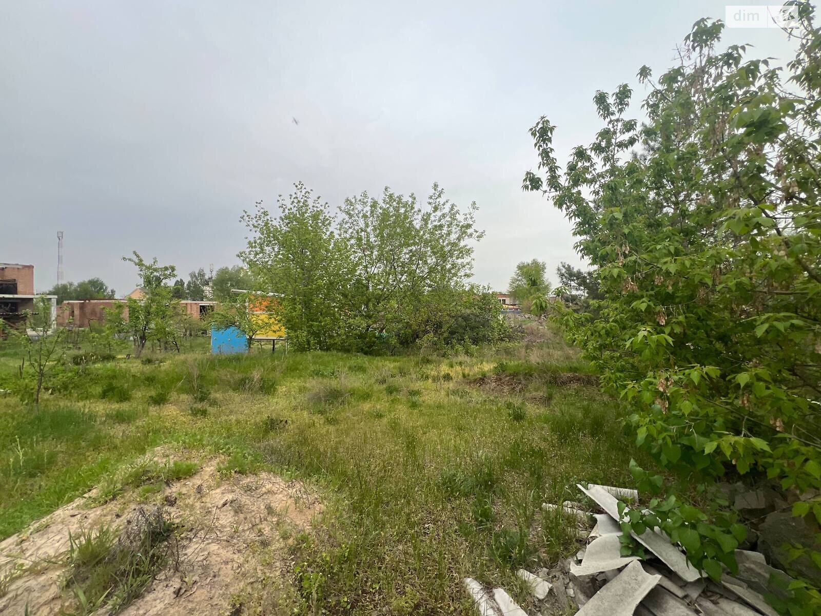 Земельный участок под жилую застройку в Подгорцах, площадь 19 соток фото 1 Земельный участок под жилую застройку в Подгорцах, площадь 19 соток фото 1