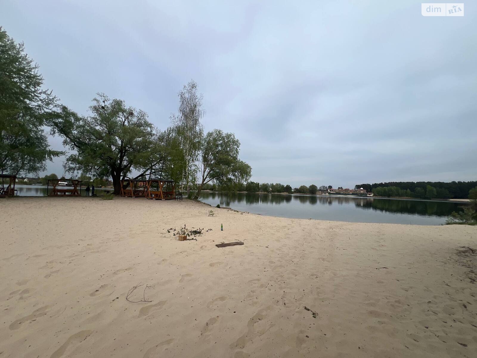 Земельный участок под жилую застройку в Подгорцах, площадь 19 соток фото 1 Земельный участок под жилую застройку в Подгорцах, площадь 19 соток фото 1