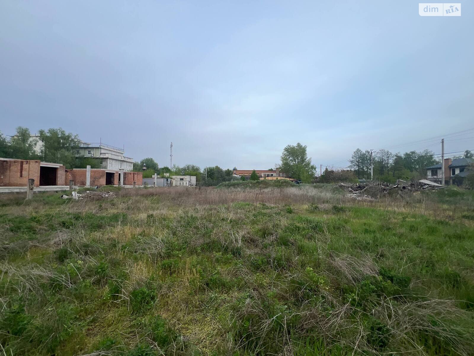 Земельный участок под жилую застройку в Подгорцах, площадь 19 соток фото 1 Земельный участок под жилую застройку в Подгорцах, площадь 19 соток фото 1