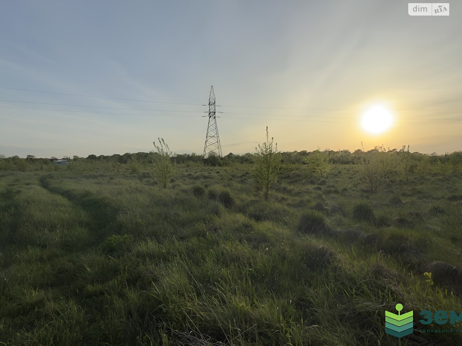 Земельна ділянка під житлову забудову в Підлужжі, площа 7.84 сотки фото 1 Земельна ділянка під житлову забудову в Підлужжі, площа 7.84 сотки фото 1