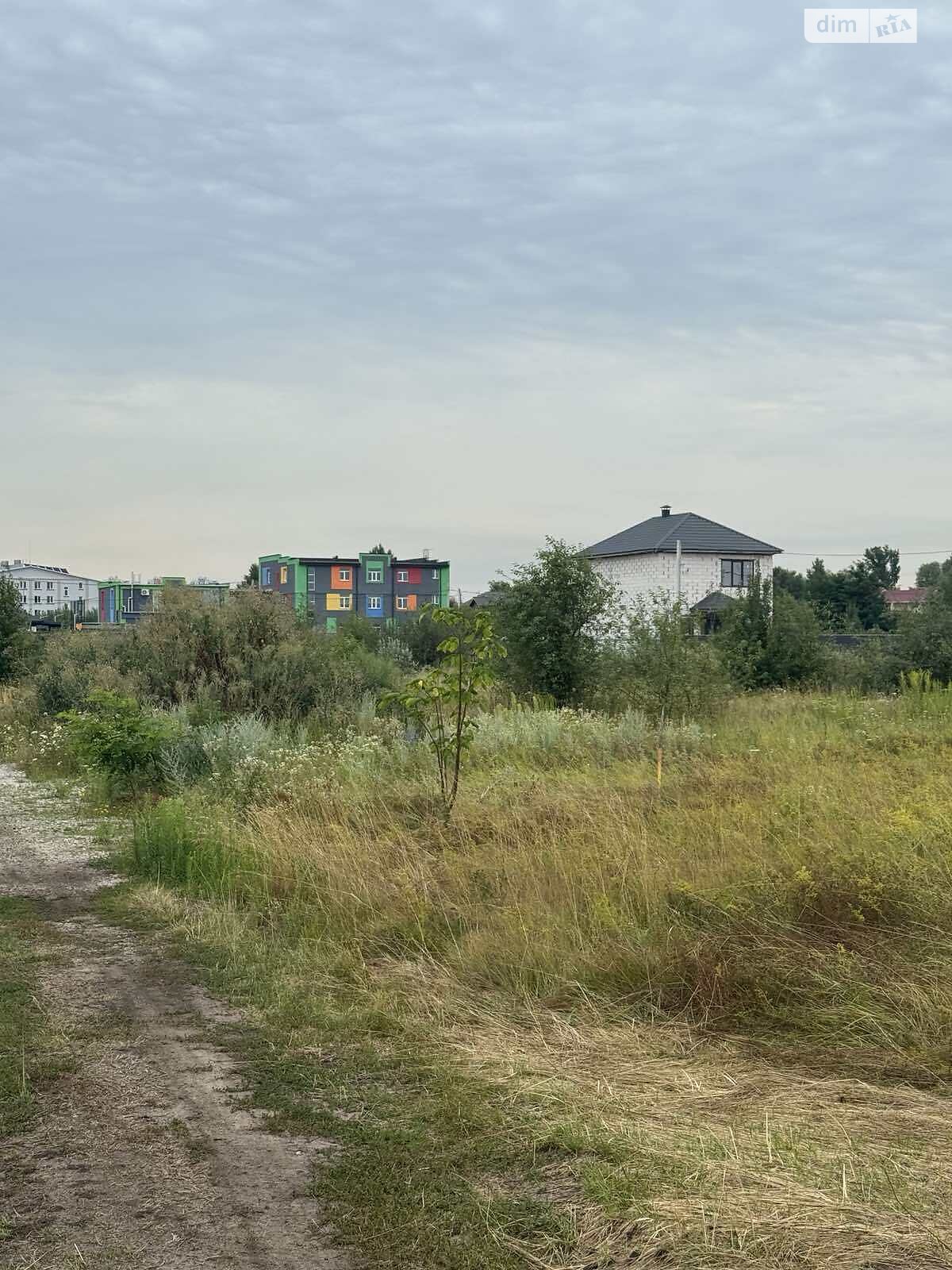 Земельный участок под жилую застройку в Погребах, площадь 12 соток фото 1 Земельный участок под жилую застройку в Погребах, площадь 12 соток фото 1