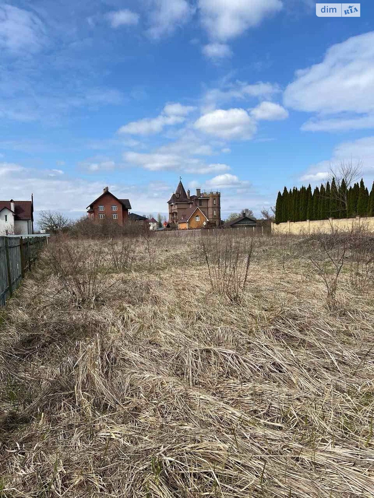 Земельна ділянка під житлову забудову в Погребах, площа 21 сотка фото 1 Земельна ділянка під житлову забудову в Погребах, площа 21 сотка фото 1