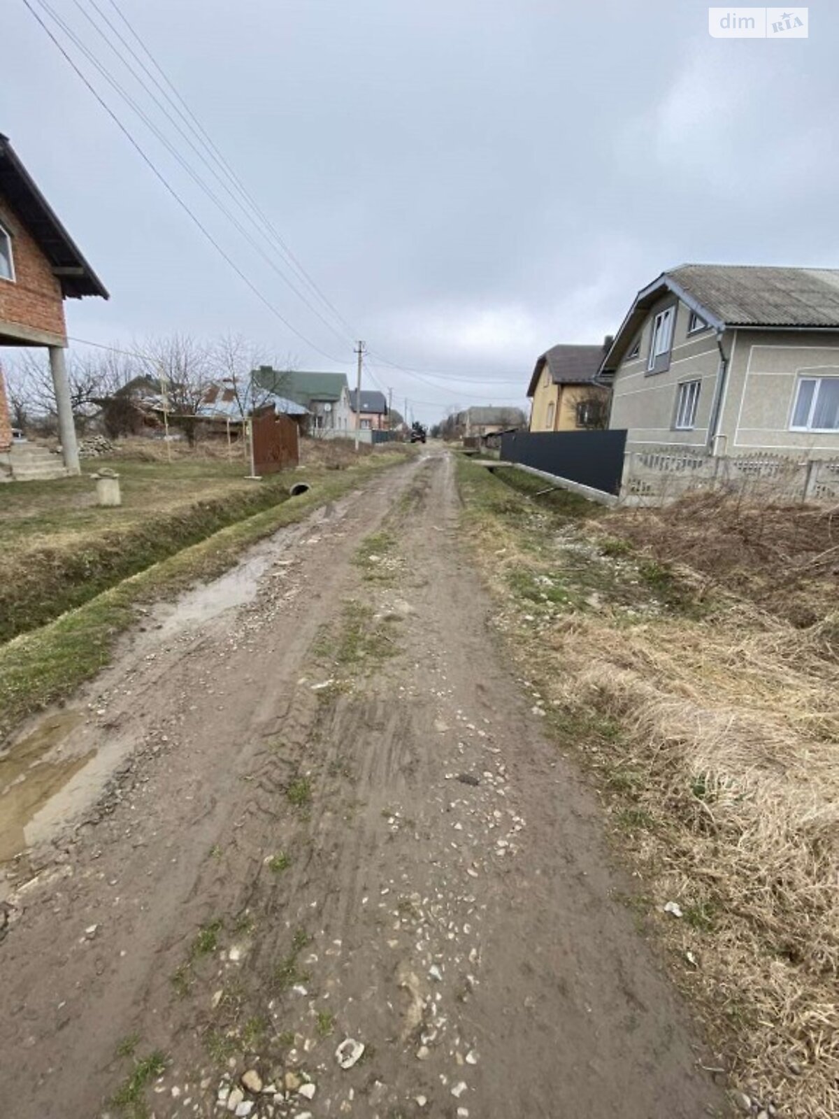 Земельный участок под жилую застройку в Радча, площадь 15 соток фото 1 Земельный участок под жилую застройку в Радча, площадь 15 соток фото 1