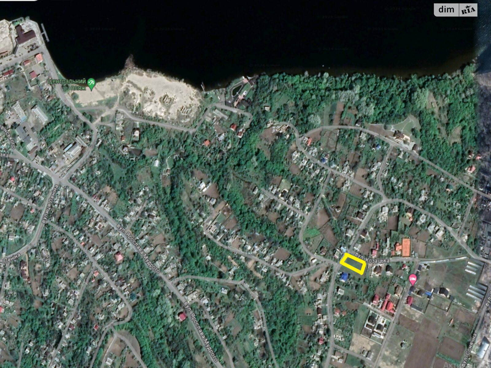 Земельна ділянка під житлову забудову в Ржищеві, площа 12 соток фото 1 Земельна ділянка під житлову забудову в Ржищеві, площа 12 соток фото 1