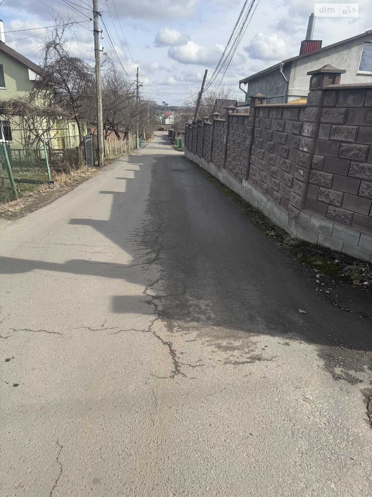 Земля під житлову забудову в Рівному, район Басів Кут, площа 4 сотки фото 1 Земля під житлову забудову в Рівному, район Басів Кут, площа 4 сотки фото 1