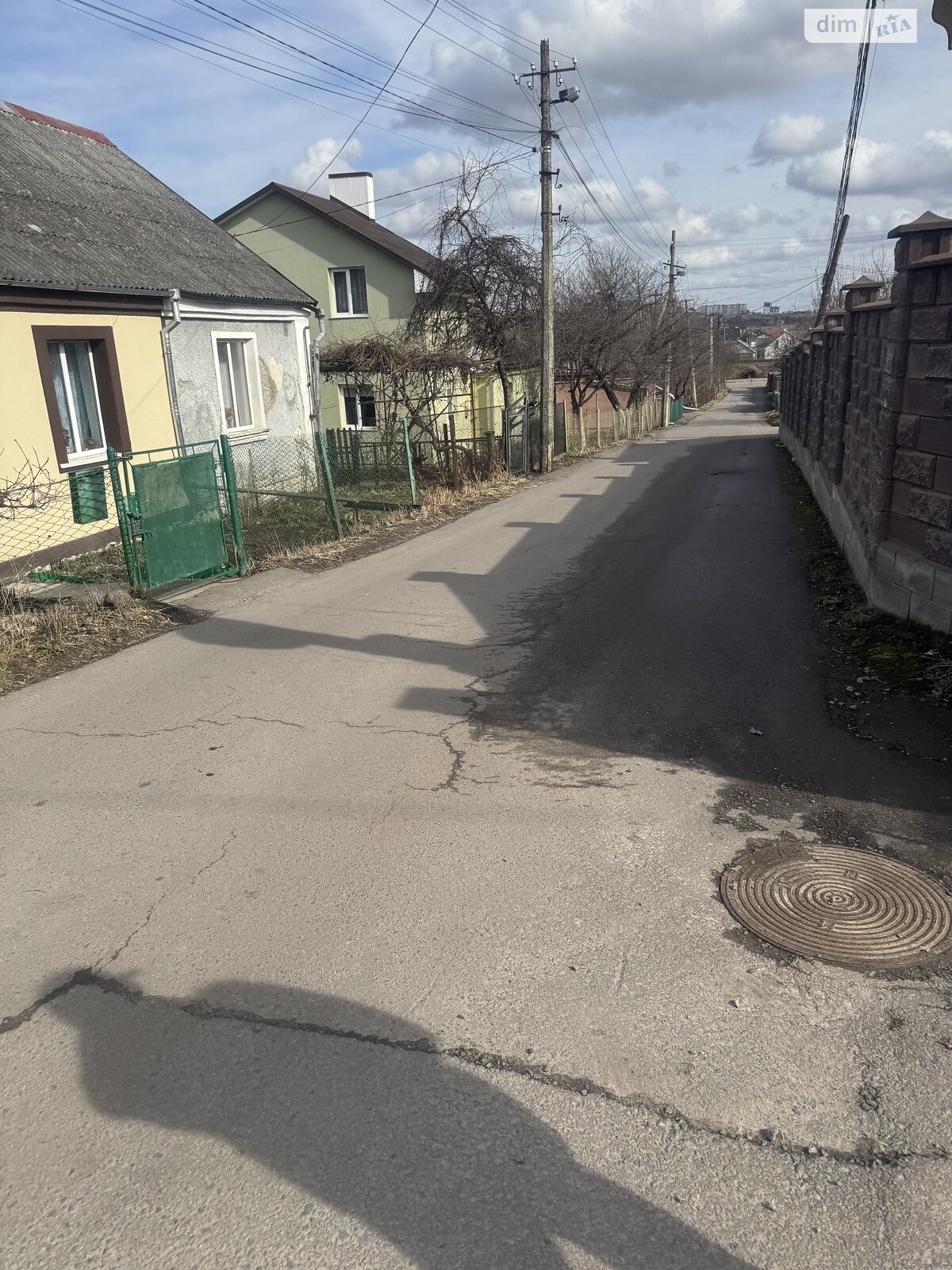 Земля під житлову забудову в Рівному, район Басів Кут, площа 4 сотки фото 1 Земля під житлову забудову в Рівному, район Басів Кут, площа 4 сотки фото 1