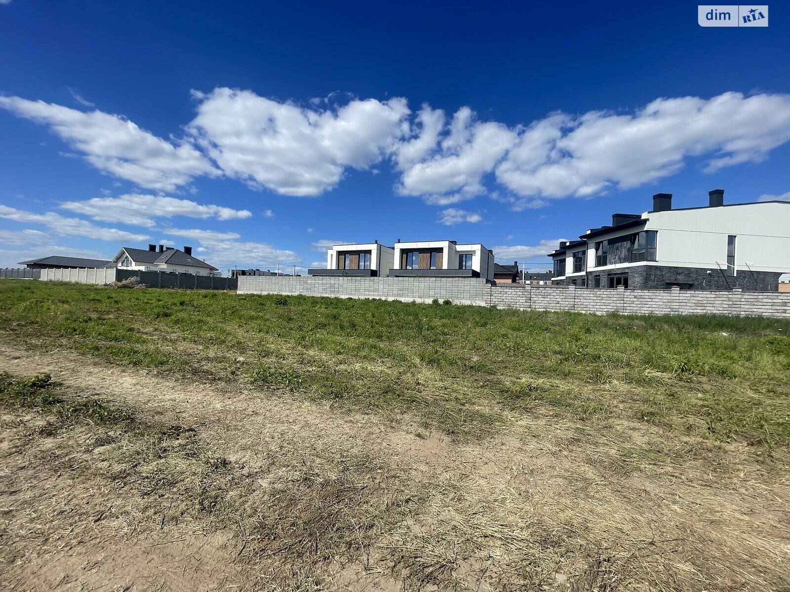 Земля під житлову забудову в Рівному, район Щасливе, площа 9 соток фото 1