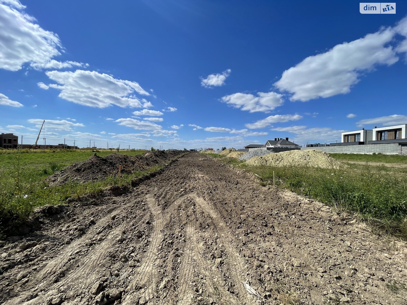 Земля під житлову забудову в Рівному, район Щасливе, площа 9 соток фото 1