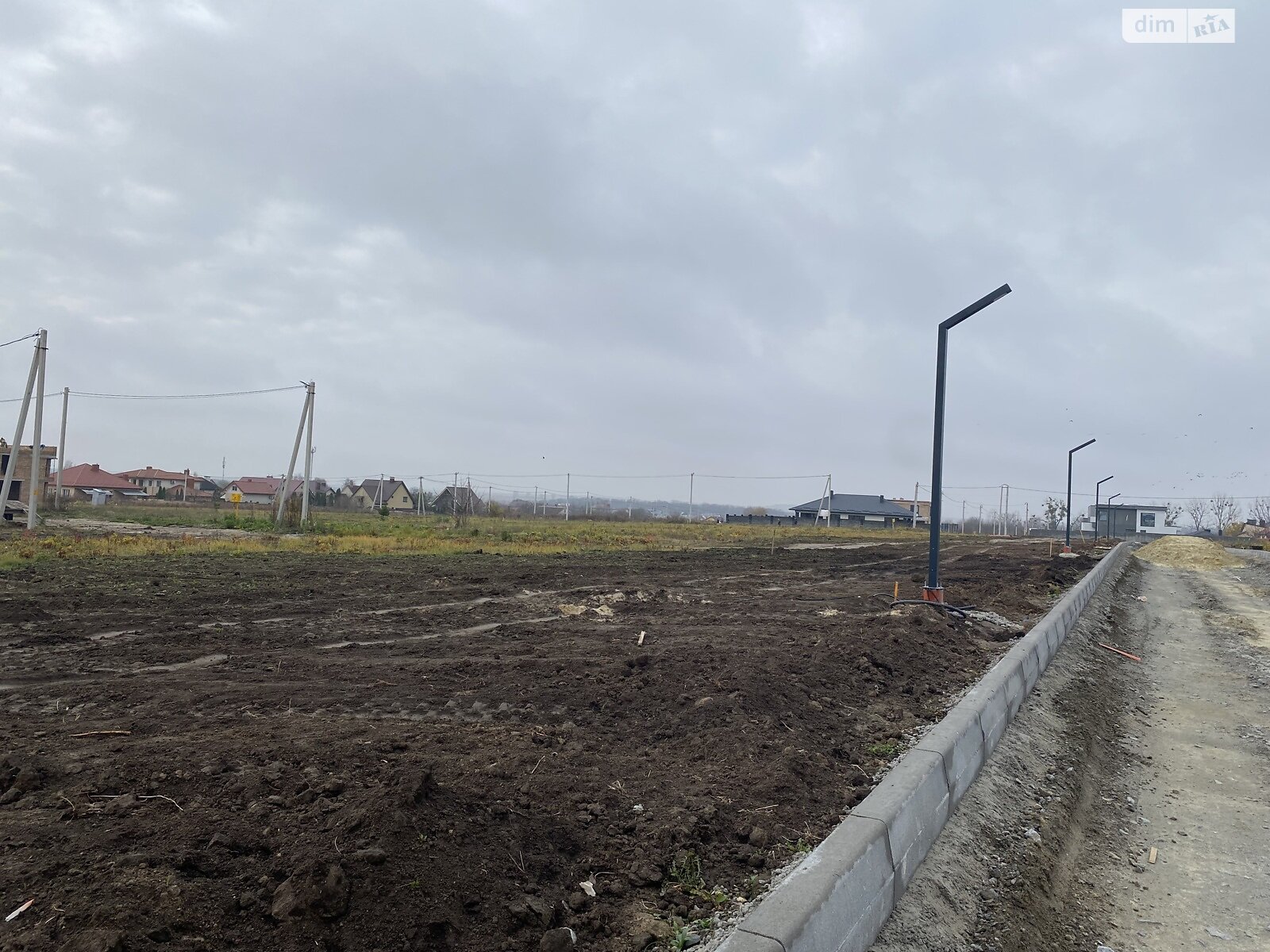 Земля под жилую застройку в Ровно, район Счастливое, площадь 9 соток фото 1