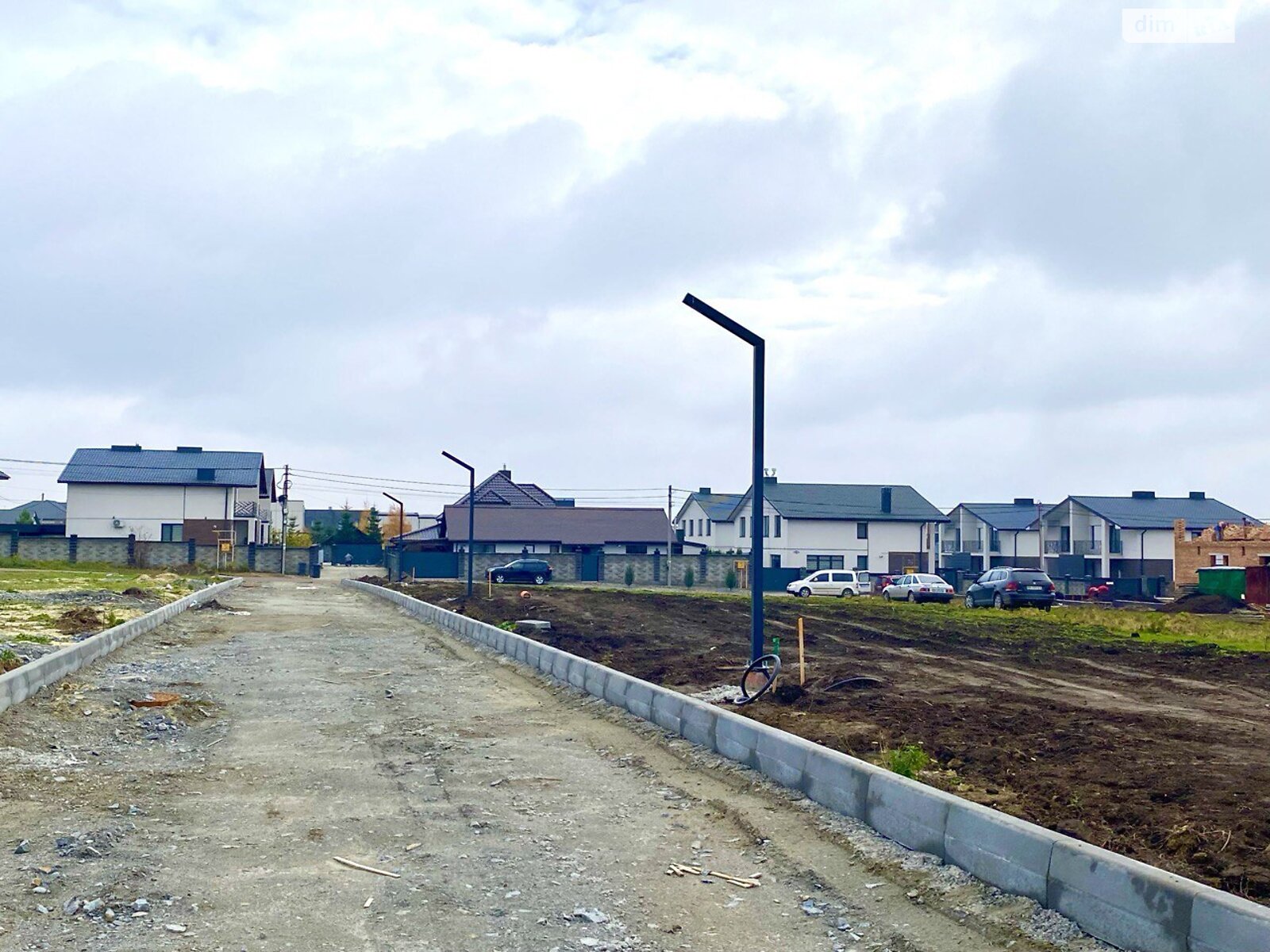 Земля під житлову забудову в Рівному, район Щасливе, площа 9 соток фото 1