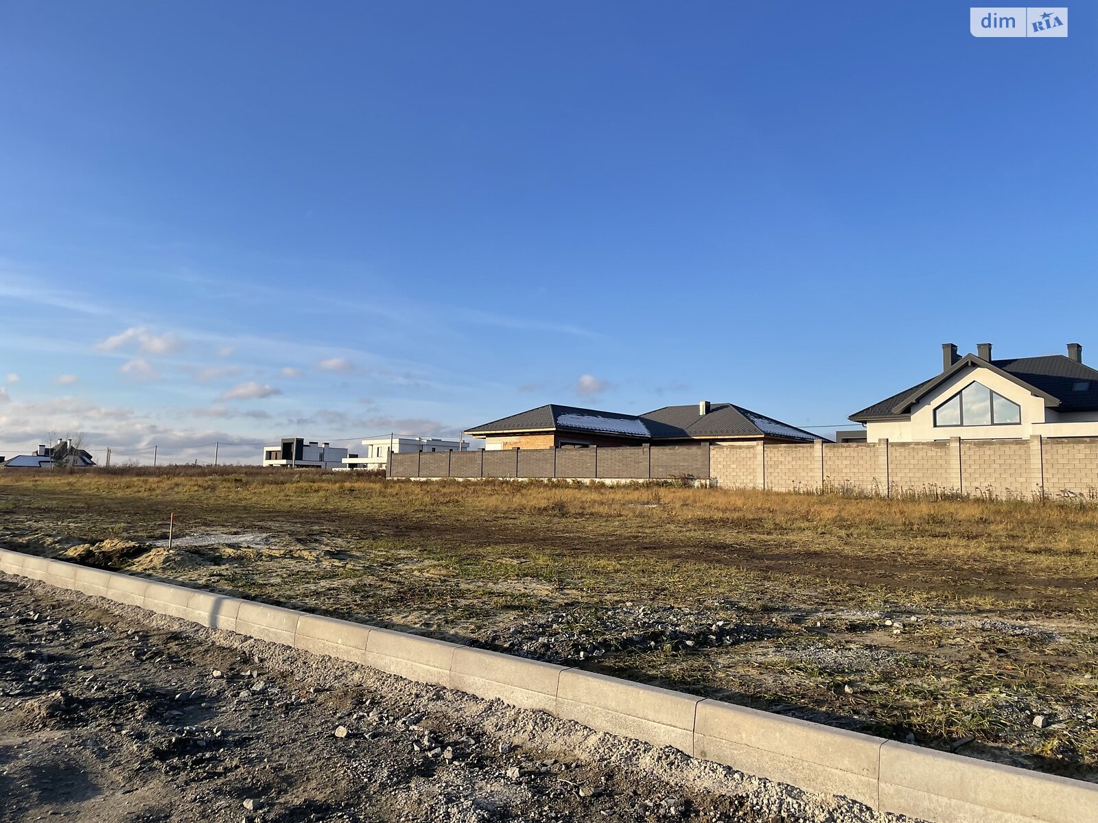 Земля під житлову забудову в Рівному, район Щасливе, площа 9 соток фото 1