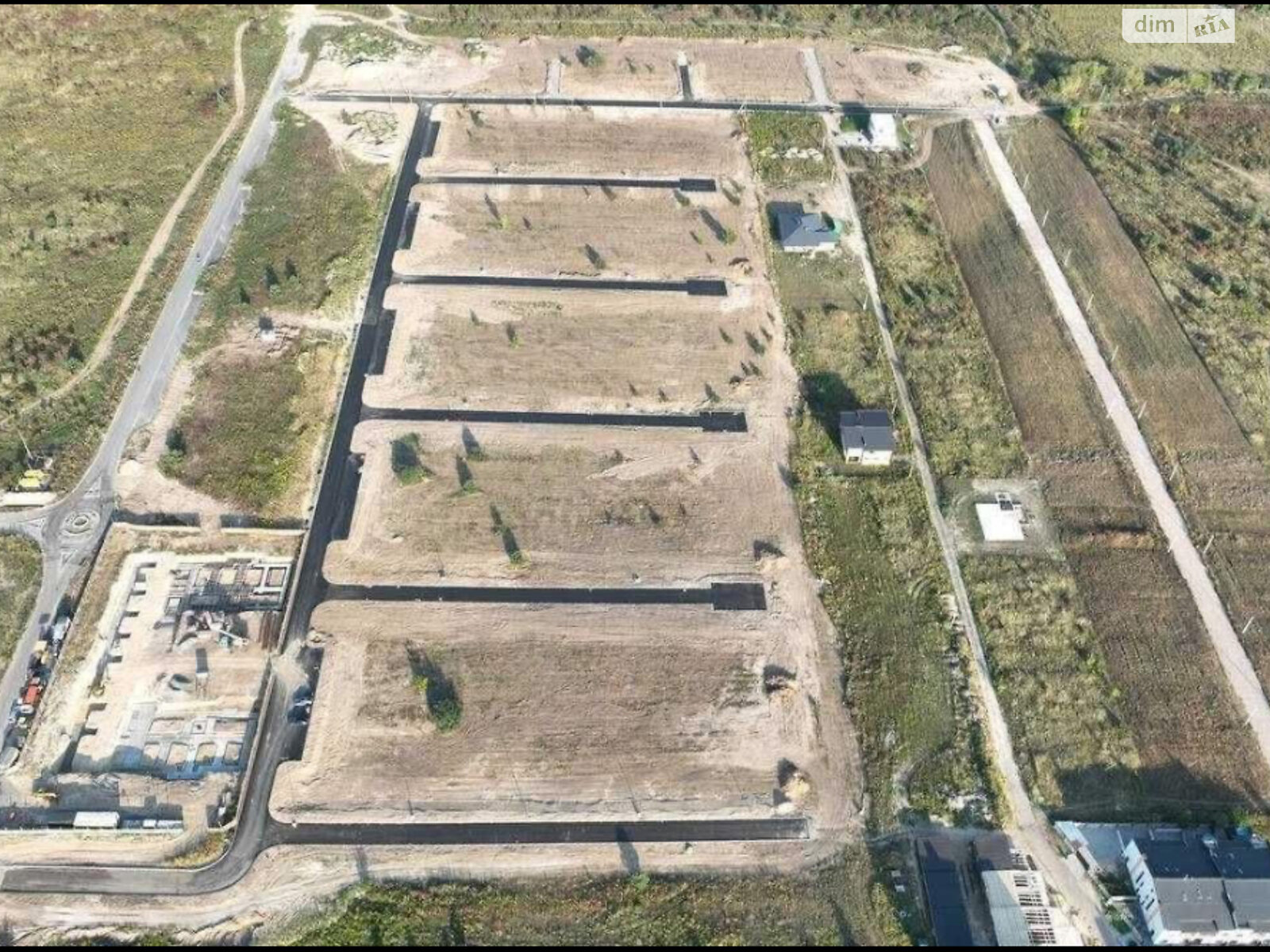 Земля под жилую застройку в Ровно, район Южный, площадь 8.4 сотки фото 1 Земля под жилую застройку в Ровно, район Южный, площадь 8.4 сотки фото 1