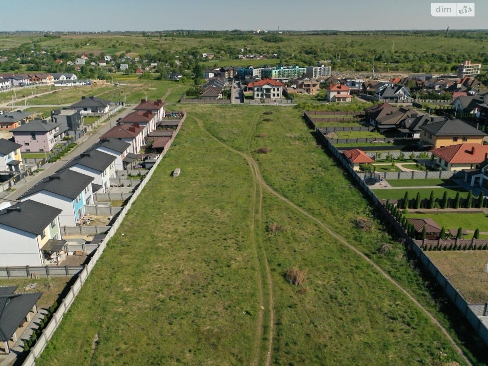 Земельна ділянка під житлову забудову в Рівному, площа 8 соток фото 1 Земельна ділянка під житлову забудову в Рівному, площа 8 соток фото 1