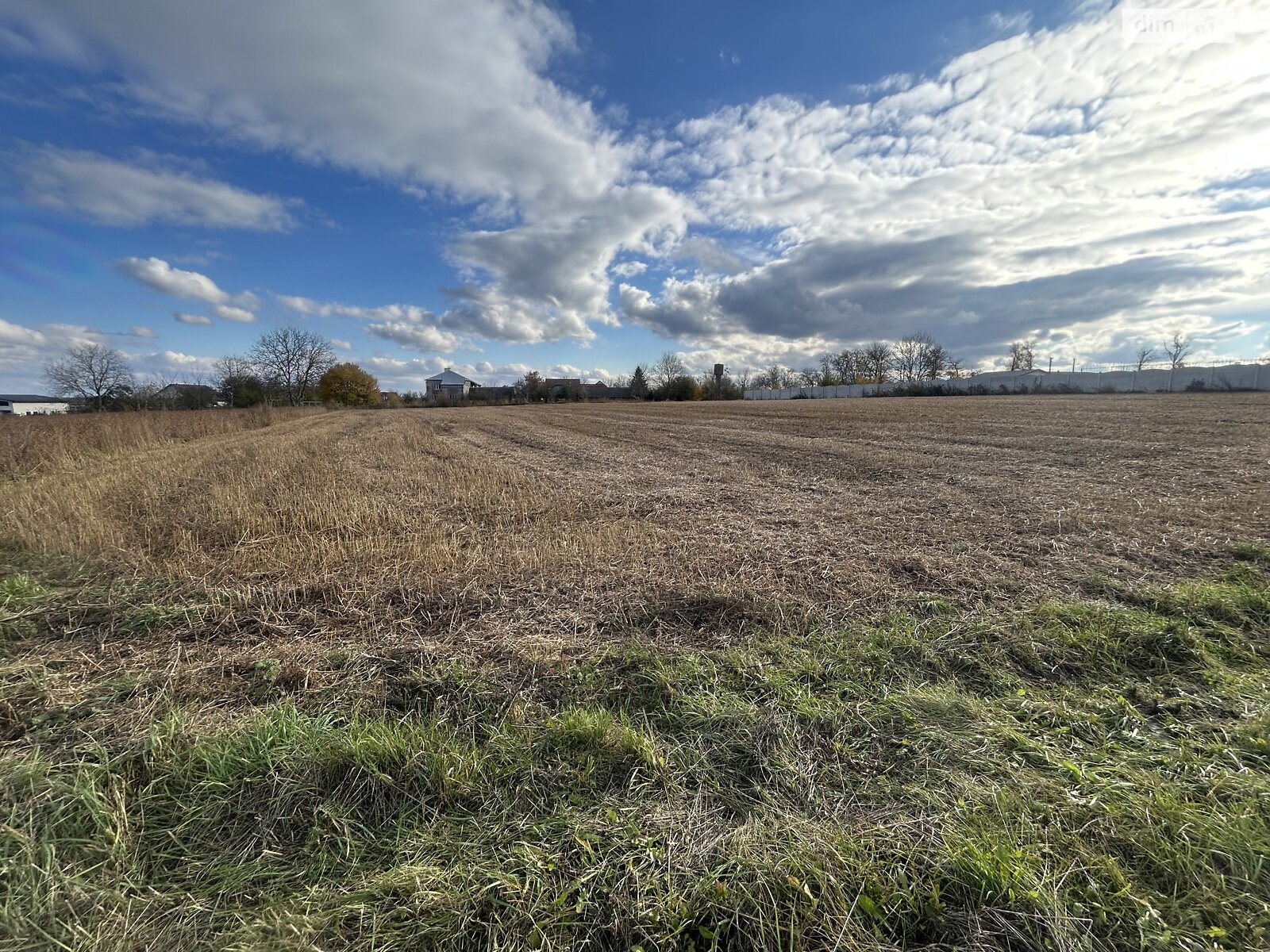 Земельный участок под жилую застройку в Ружичанке, площадь 25 соток фото 1 Земельный участок под жилую застройку в Ружичанке, площадь 25 соток фото 1