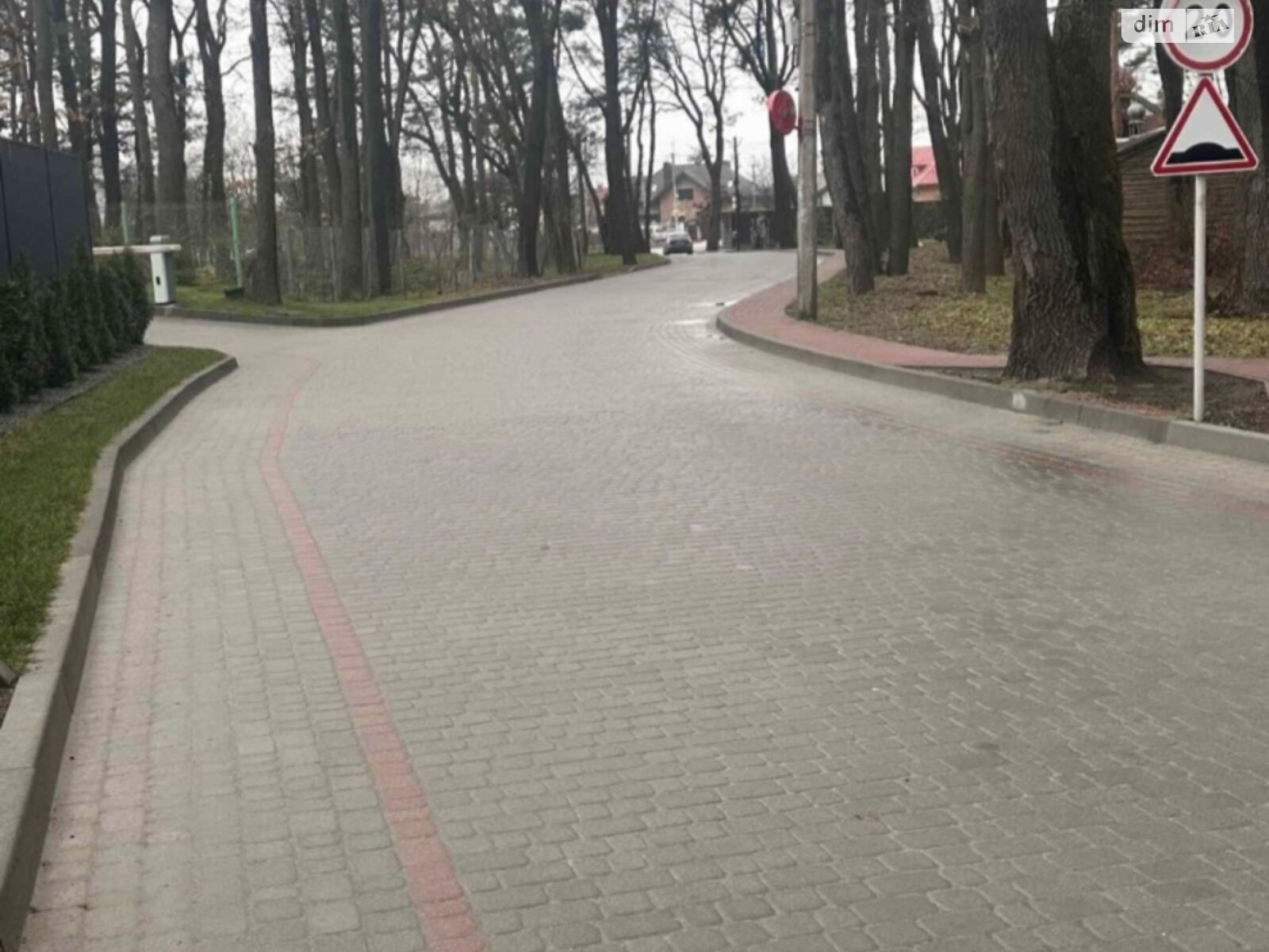 Земельна ділянка під житлову забудову в Рясне-Руське, площа 6.5 сотки фото 1 Земельна ділянка під житлову забудову в Рясне-Руське, площа 6.5 сотки фото 1