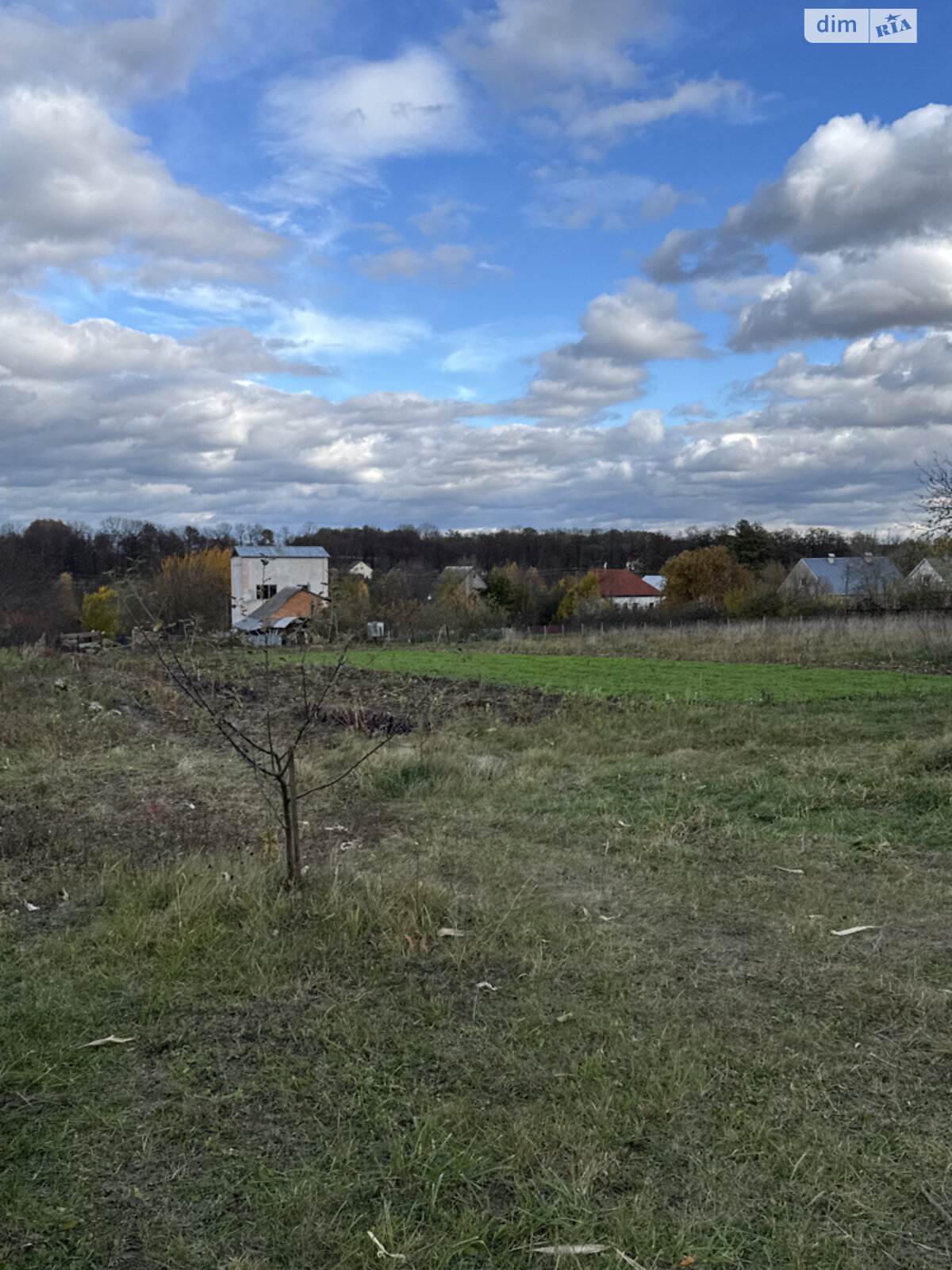 Земельный участок под жилую застройку в Щитках, площадь 15 соток фото 1 Земельный участок под жилую застройку в Щитках, площадь 15 соток фото 1