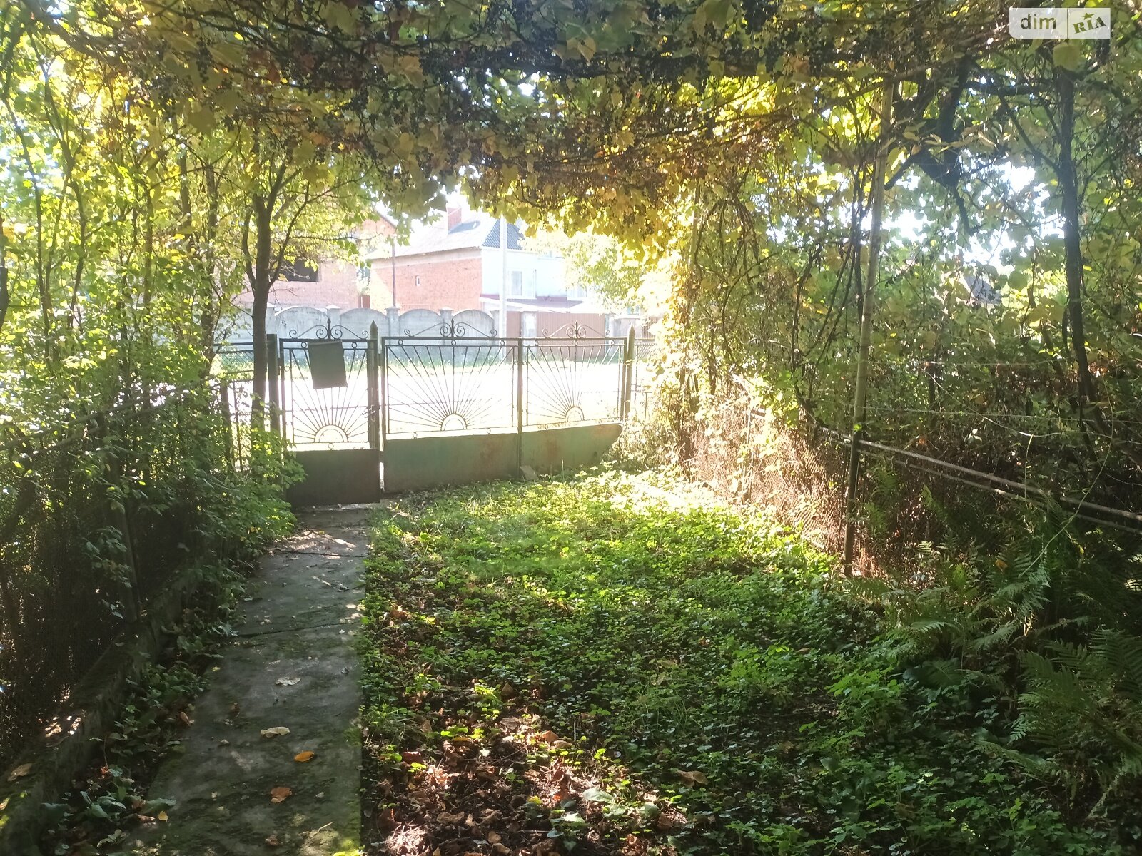 Земельна ділянка під житлову забудову в Сторожниці, площа 15 соток фото 1 Земельна ділянка під житлову забудову в Сторожниці, площа 15 соток фото 1