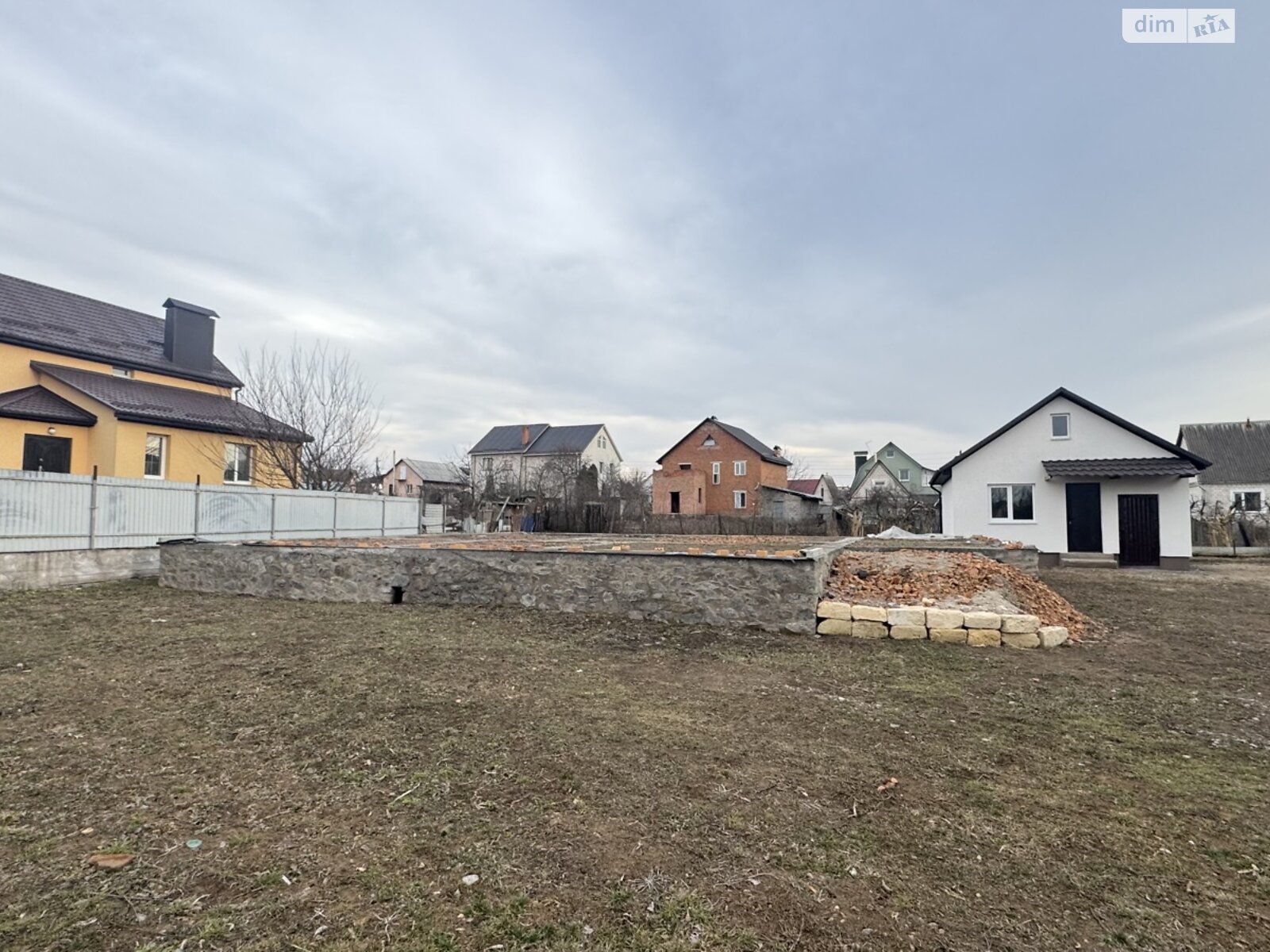 Земельна ділянка під житлову забудову в Стрижавці, площа 10 соток фото 1 Земельна ділянка під житлову забудову в Стрижавці, площа 10 соток фото 1