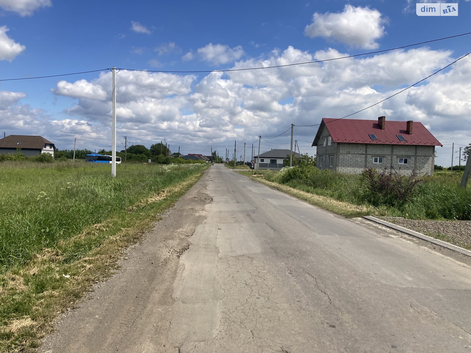 Земельна ділянка під житлову забудову в Тарнівцях, площа 10 соток фото 1 Земельна ділянка під житлову забудову в Тарнівцях, площа 10 соток фото 1