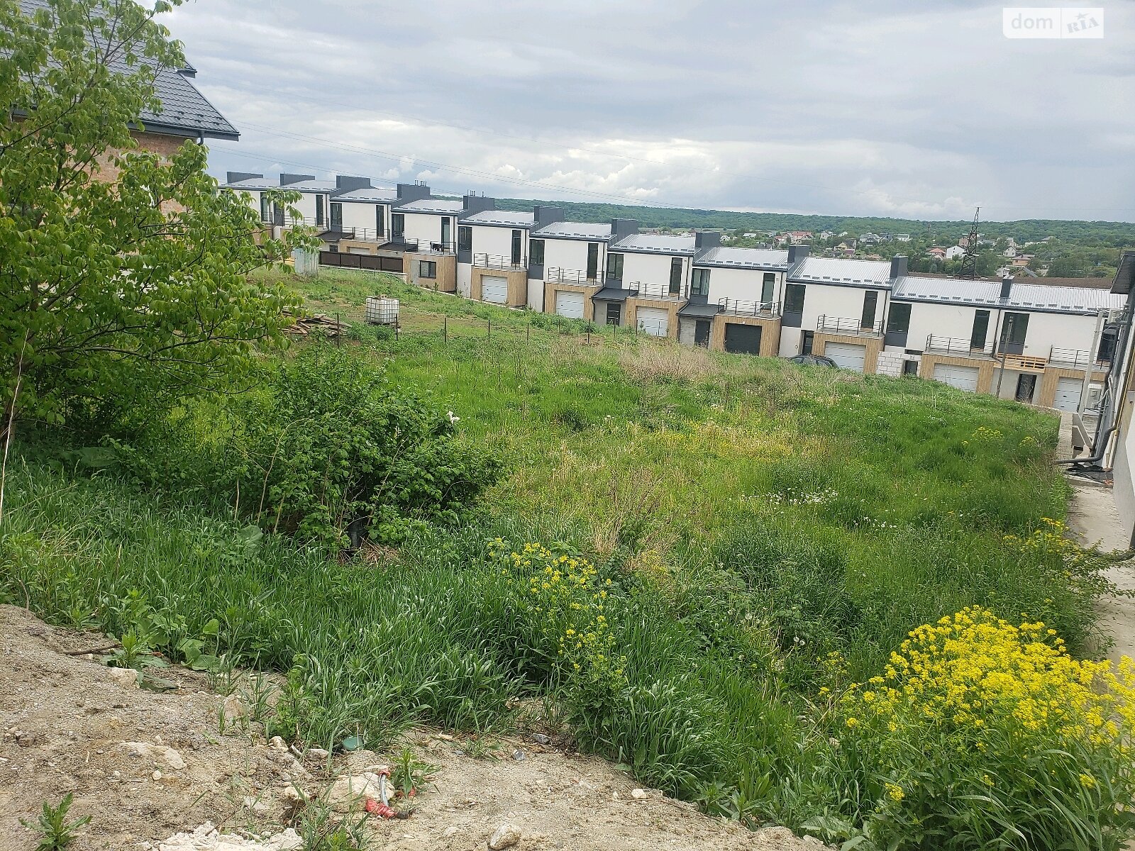 Земельный участок под жилую застройку в Подгородном, площадь 12 соток фото 1 Земельный участок под жилую застройку в Подгородном, площадь 12 соток фото 1