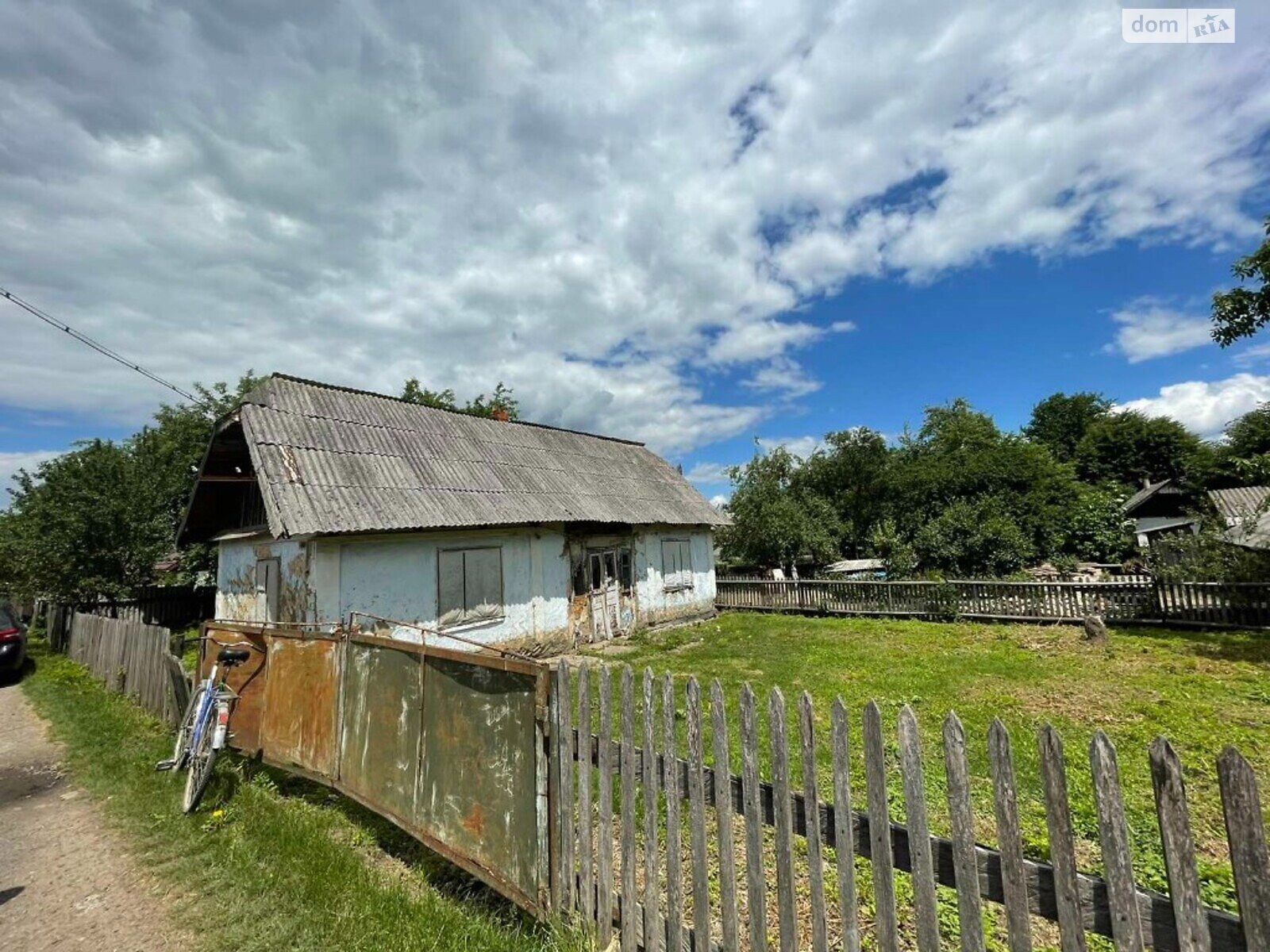 Земельна ділянка під житлову забудову в Лисцю, площа 6.5 сотки фото 1