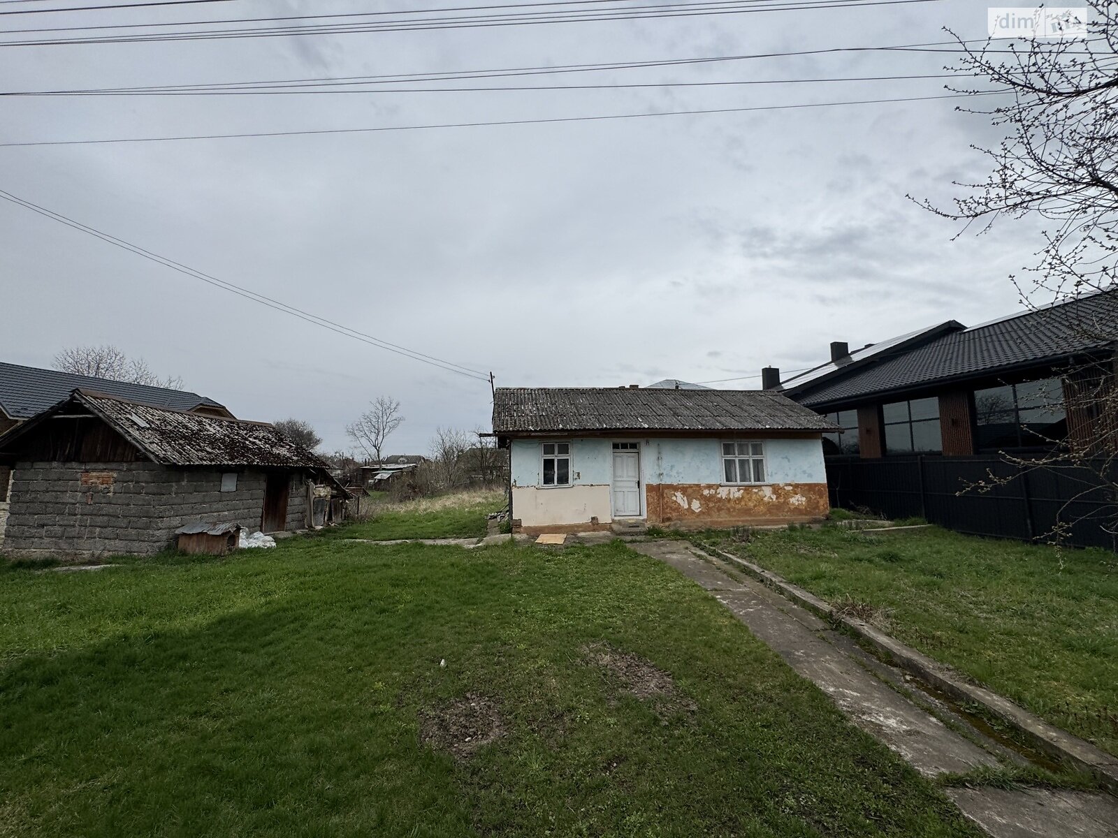 Земельный участок под жилую застройку в Угорниках, площадь 9.3 сотки фото 1 Земельный участок под жилую застройку в Угорниках, площадь 9.3 сотки фото 1