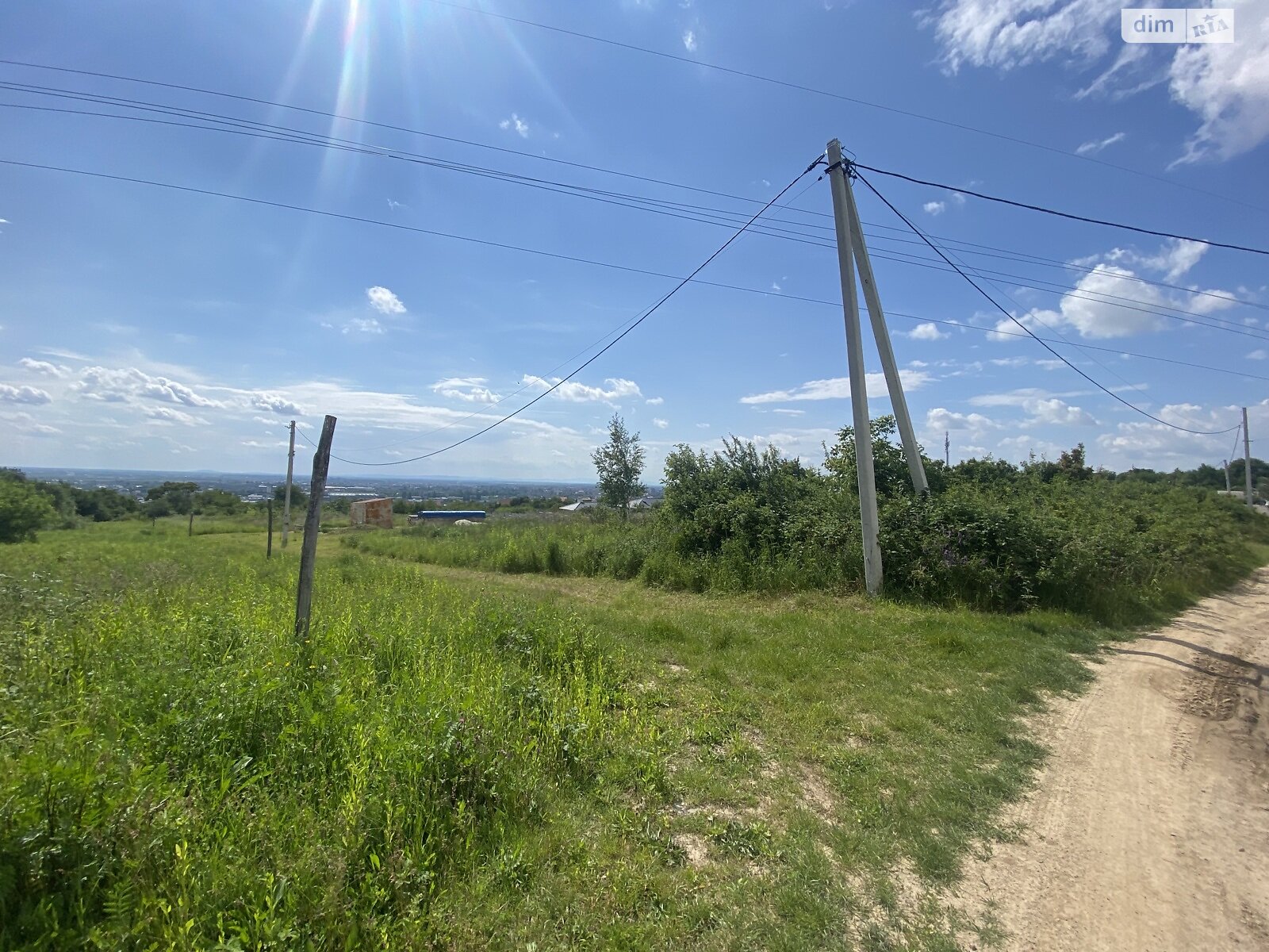 Земля під житлову забудову в Ужгороді, район Горяни, площа 10.8 сотки фото 1 Земля під житлову забудову в Ужгороді, район Горяни, площа 10.8 сотки фото 1