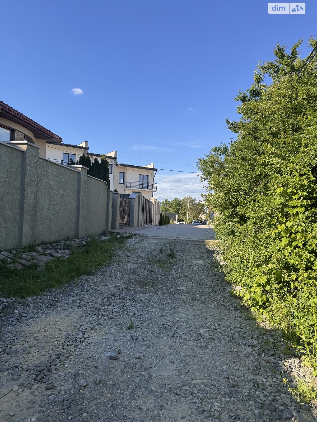 Земля під житлову забудову в Ужгороді, район Кальварія, площа 6.76 сотки фото 1 Земля під житлову забудову в Ужгороді, район Кальварія, площа 6.76 сотки фото 1